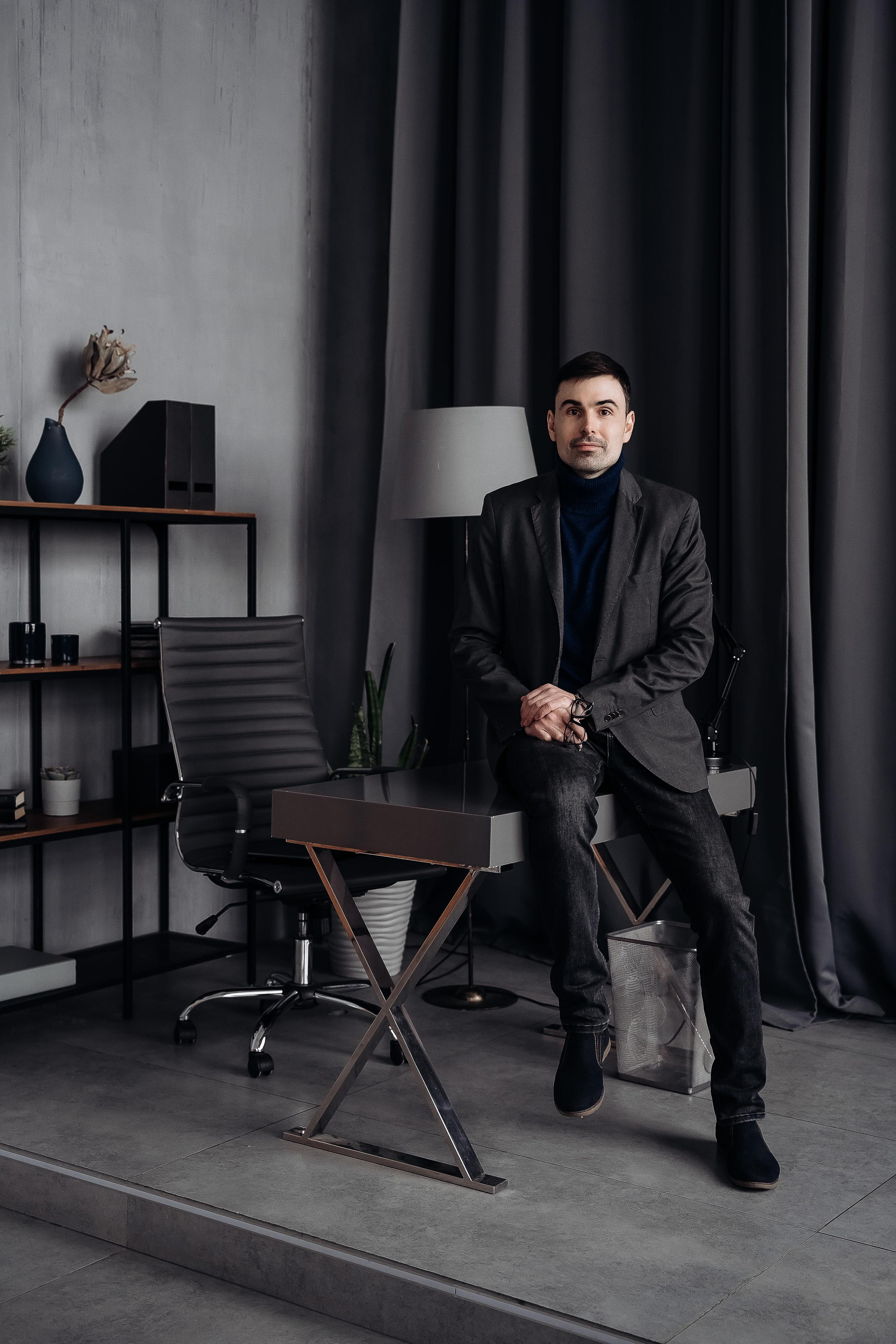 Бизнес фотосессия мужчины, фотосессия для психолога в Москве