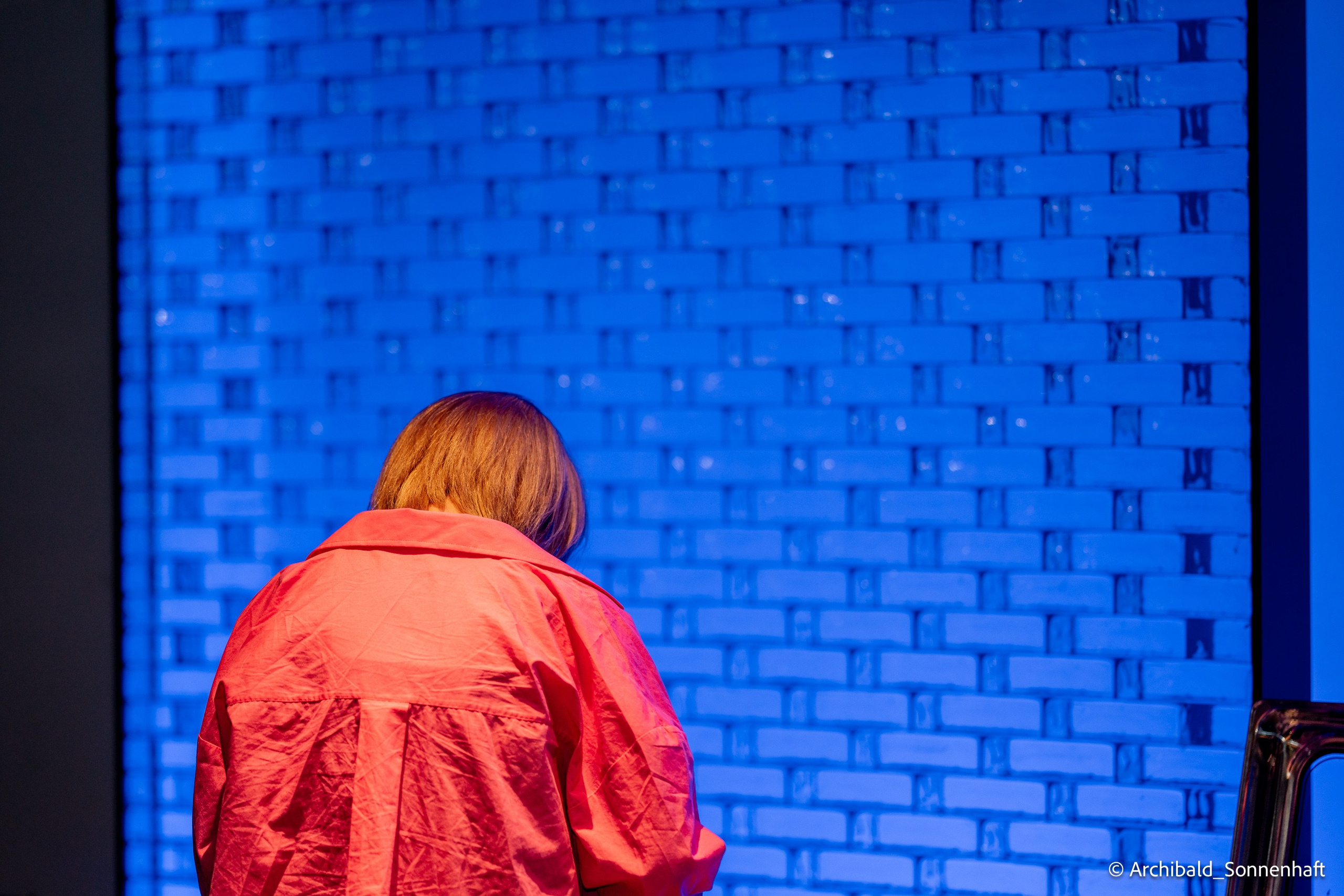 Georgian party. Photographer in Guangzhou, China. Archibald Sonnenhaft