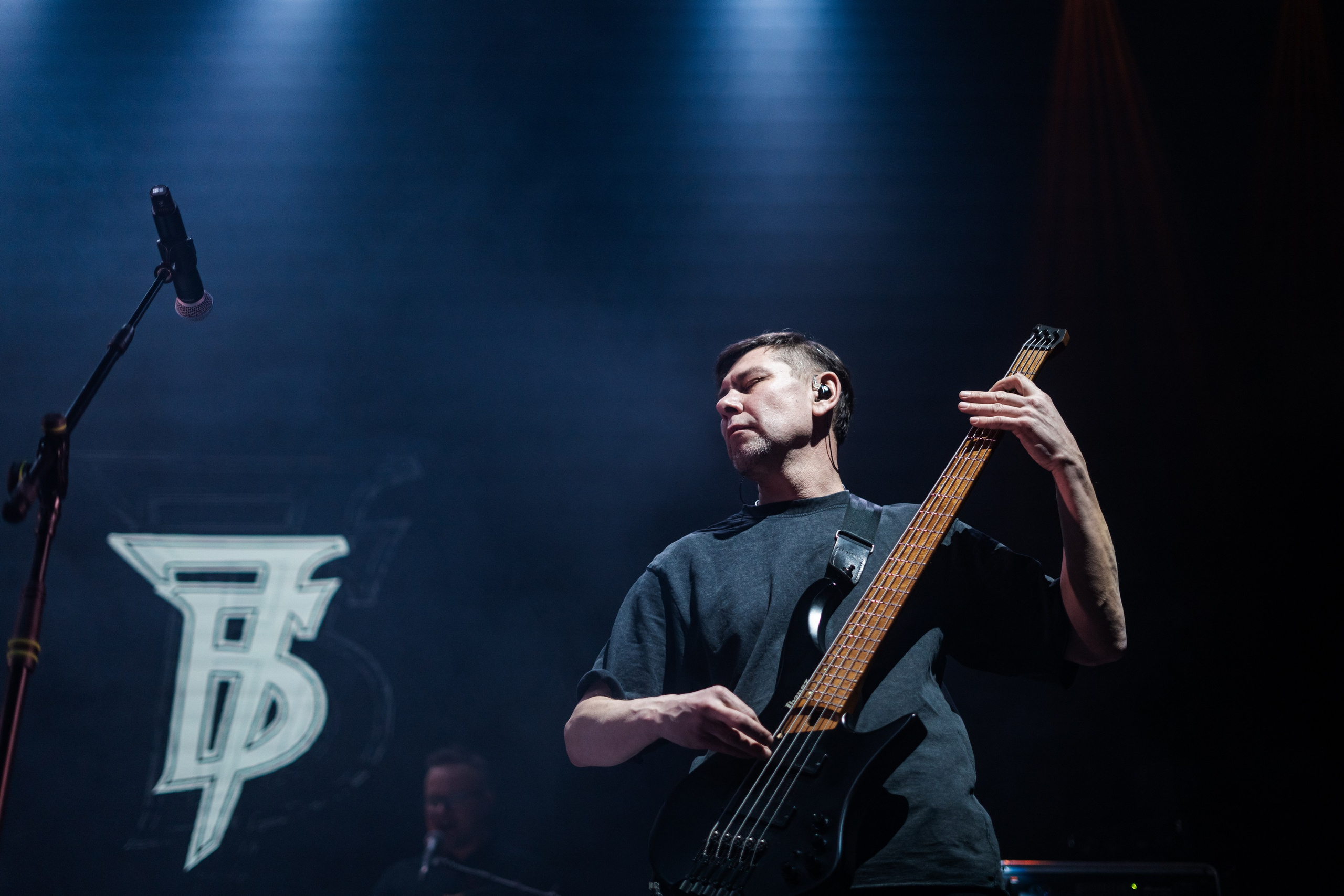 Иван Демьян и группа «7Б». Фотограф Полина Шаленкова. Серпухов