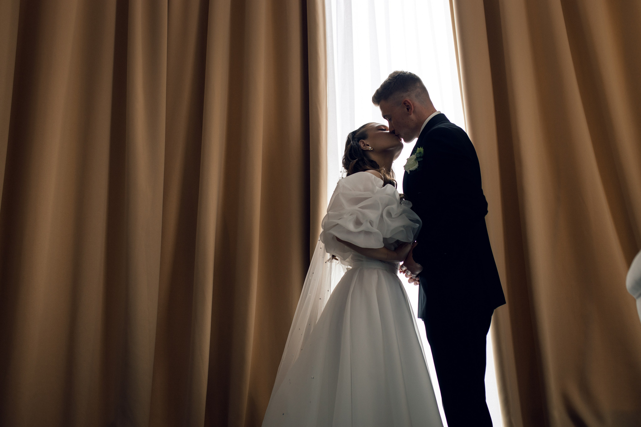 Свадебные съемки. Fashion и контент-фотограф в Москве Антон Попелнуха