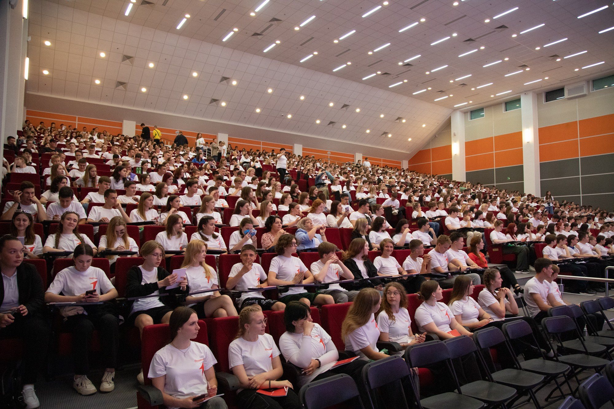 Первый фестиваль Движения Первых в Краснодаре. Репортажный, промышленный и маркетплейс-фотограф Дмитрий Чернат