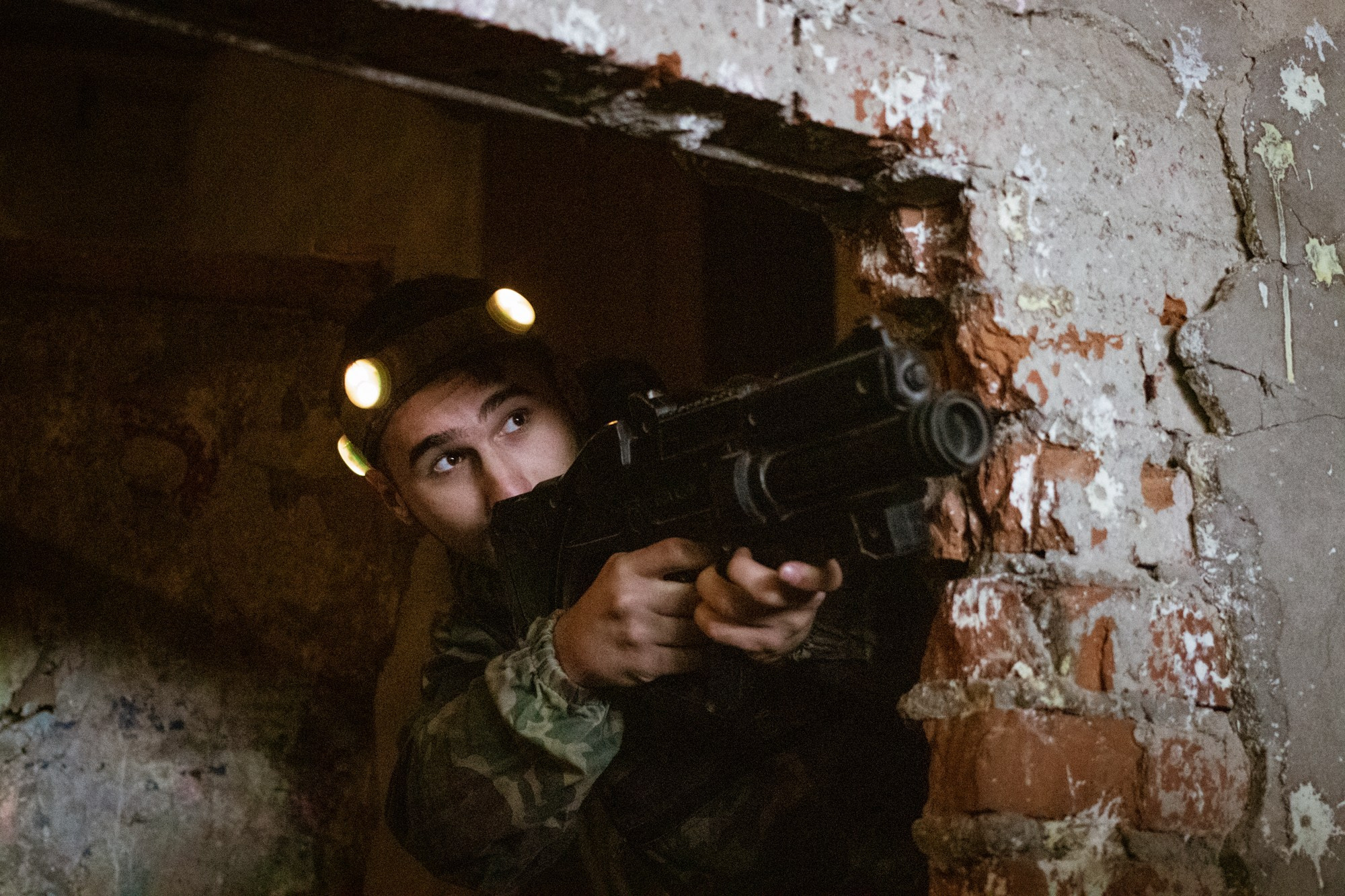 Лазертаг на заводе ЗИП. Репортажный, промышленный и маркетплейс-фотограф Дмитрий Чернат