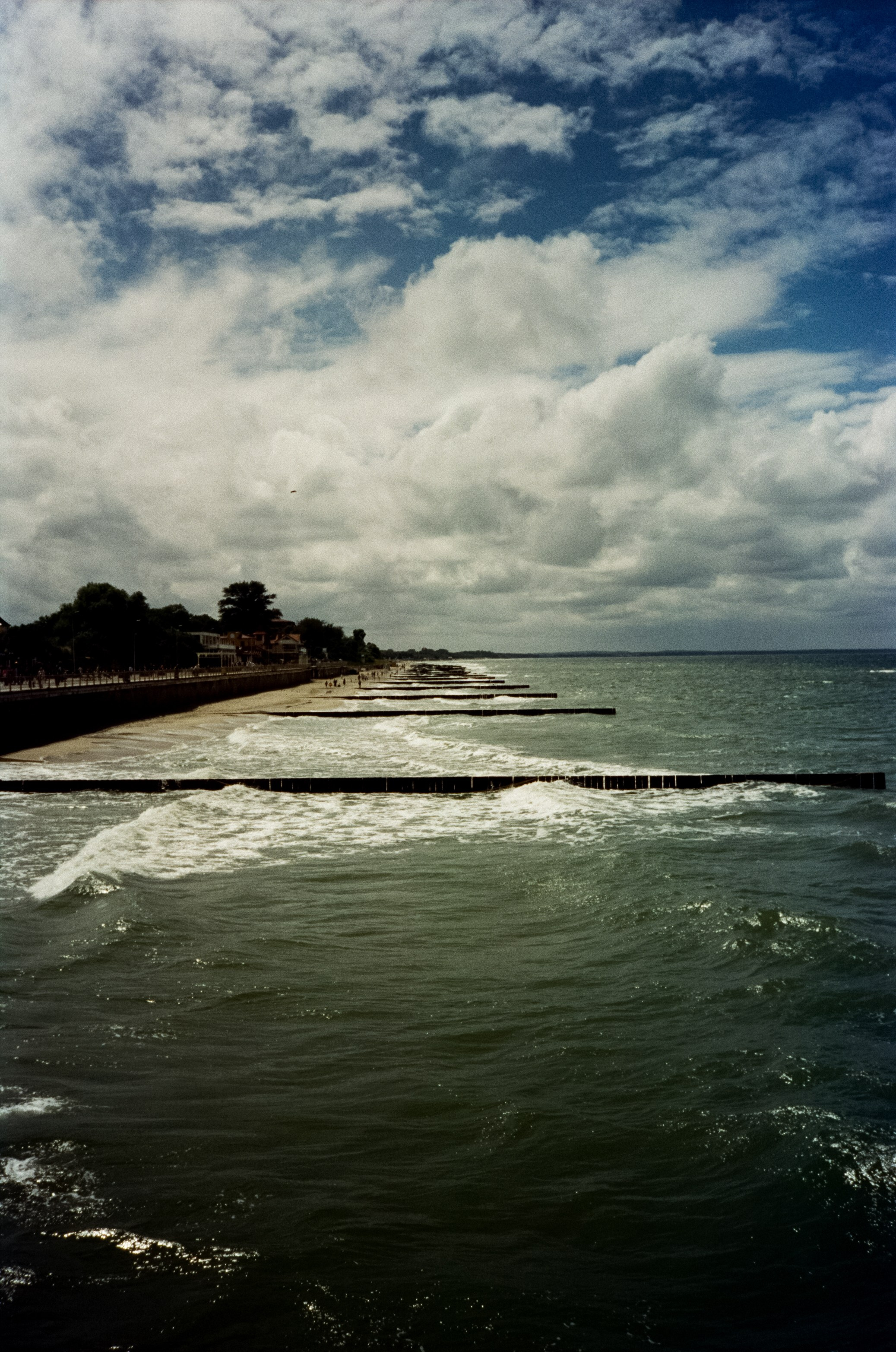 Зеленоградск. Море, пирс и вид на Куршскую косу. Фотограф-документалист Мария Осокина