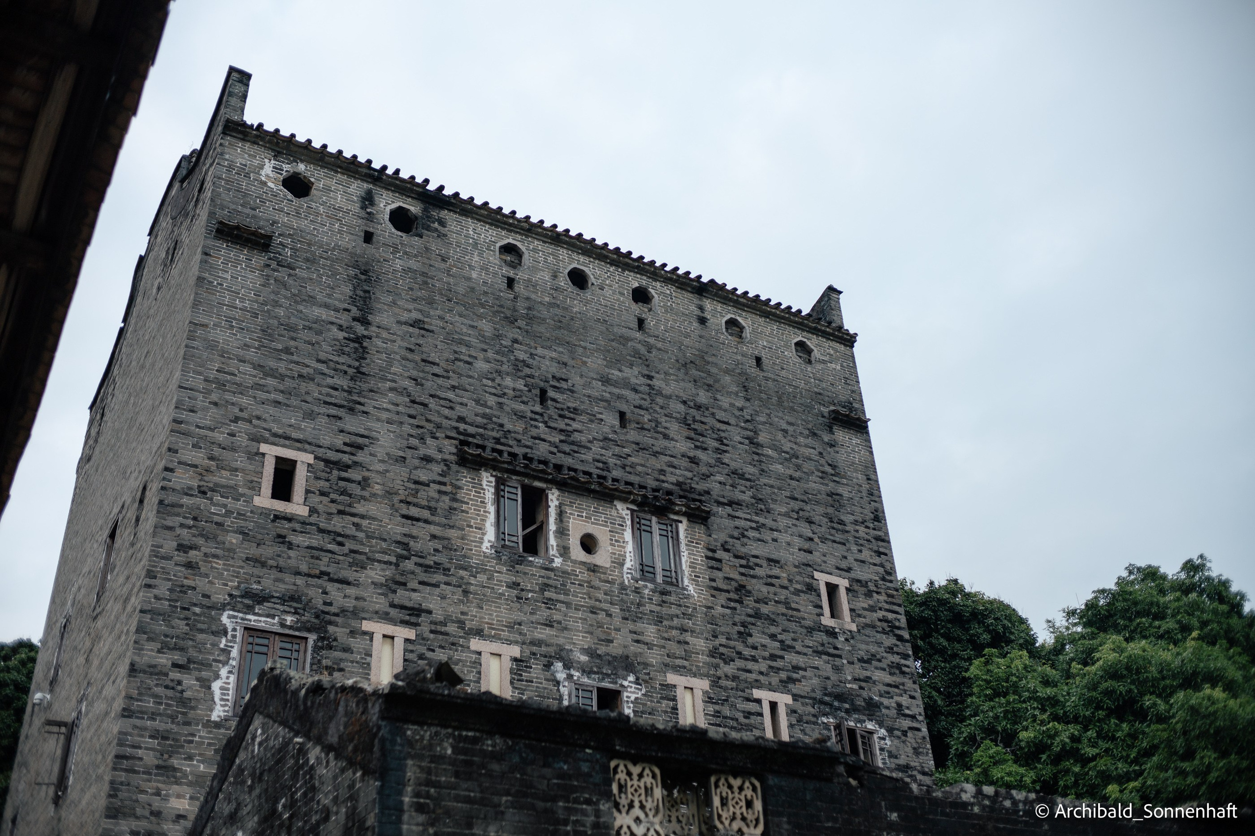 The first time on a road bike. Photographer in Guangzhou, China. Archibald Sonnenhaft