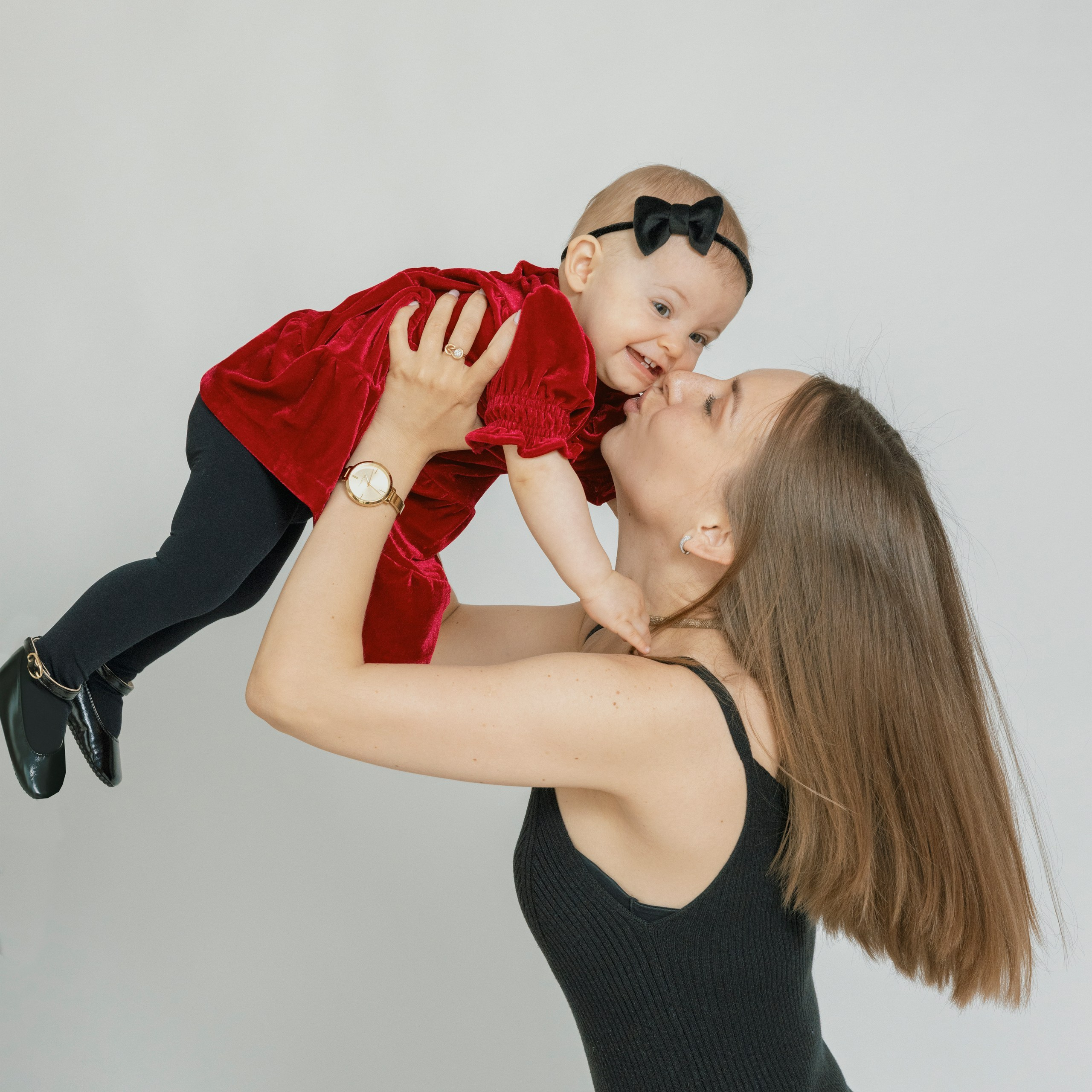 СЕМЕЙНАЯ ФОТОСЪЕМКА НА БЕЛОМ ФОНЕ С ПРИМЕНЕНИЕМ ФИЛЬТРА И БЕЗ. Фотограф в Туле Крупский АнДРей. Фотостудия «КАДР71» в Туле