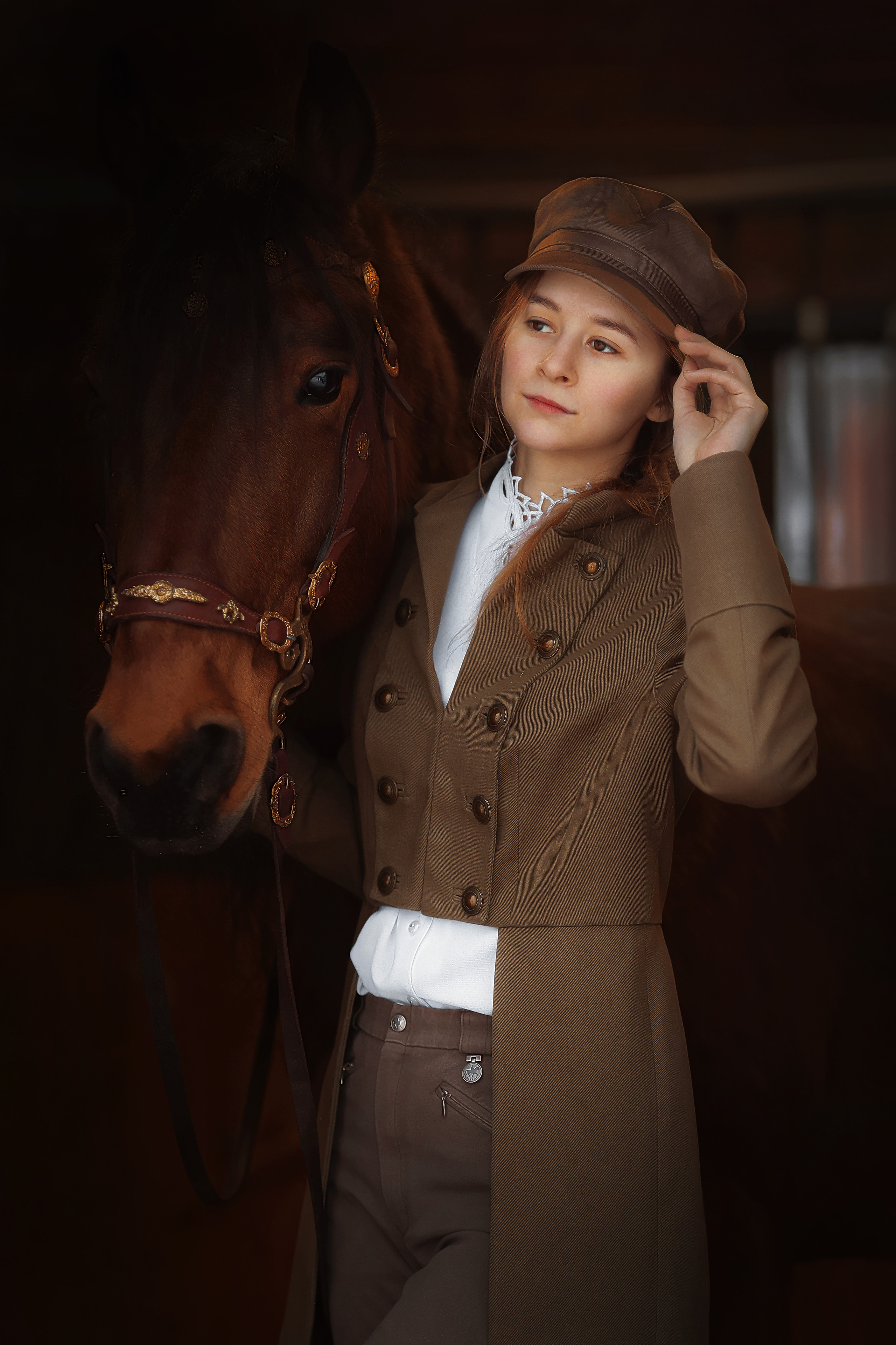 Жакет 44-48. Кепка. Блузка. 