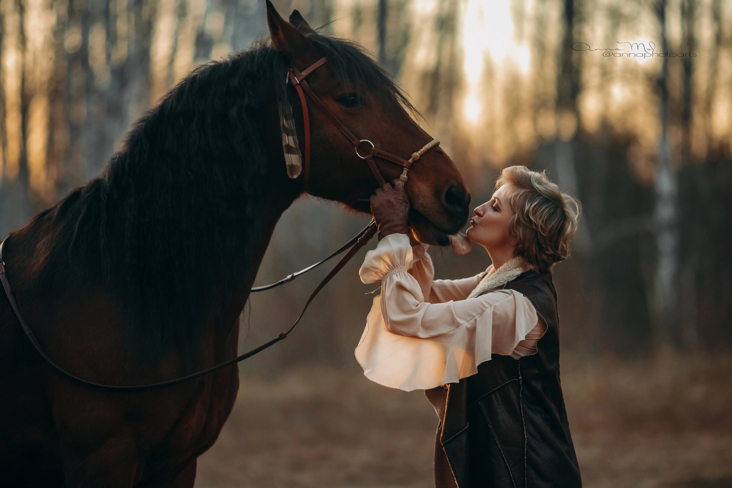 Жилетка, блузка 44-46. 