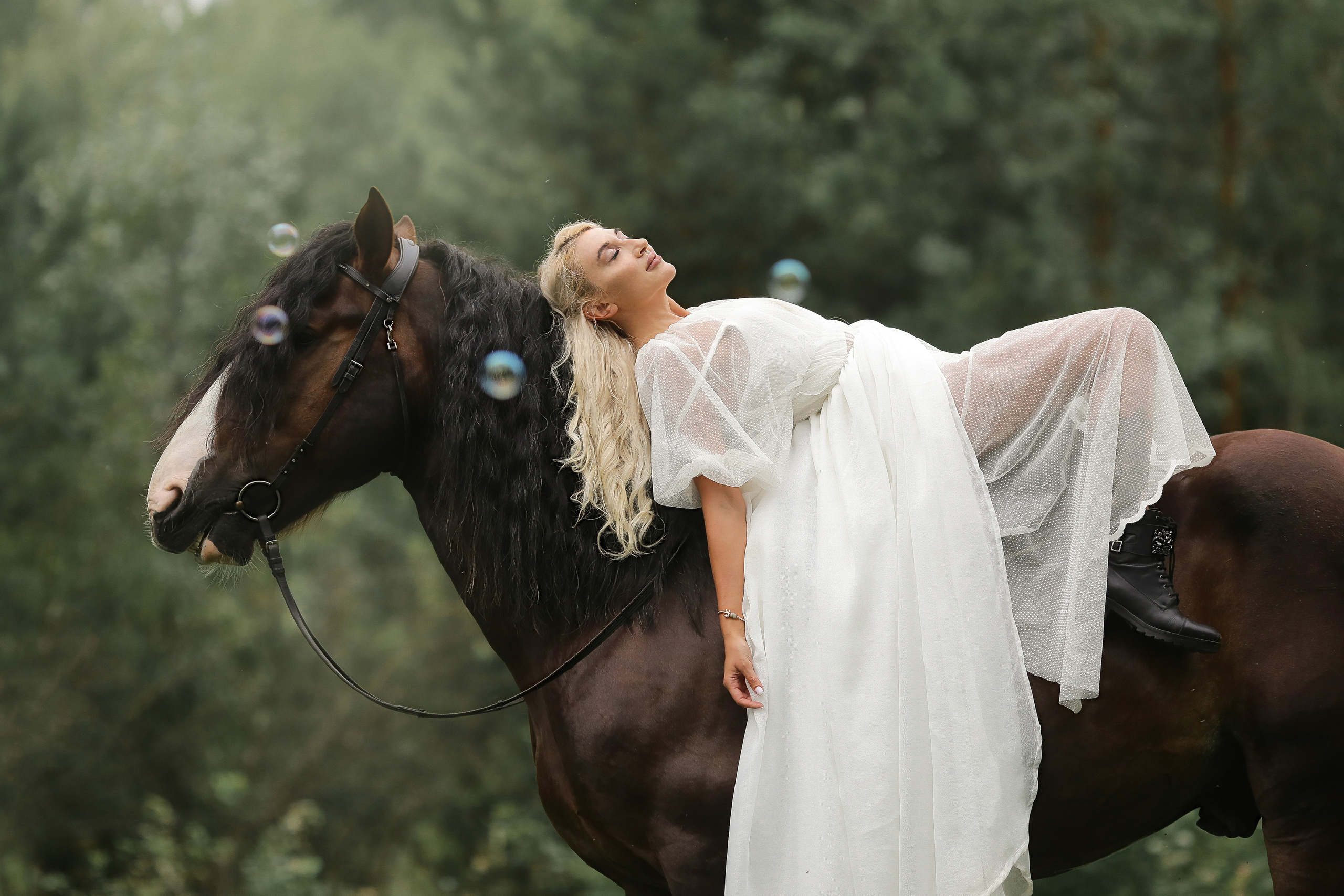 Женственность. Анна Молчанова конный фотограф в Тюмени | фотосессии с лошадьми Тюмень