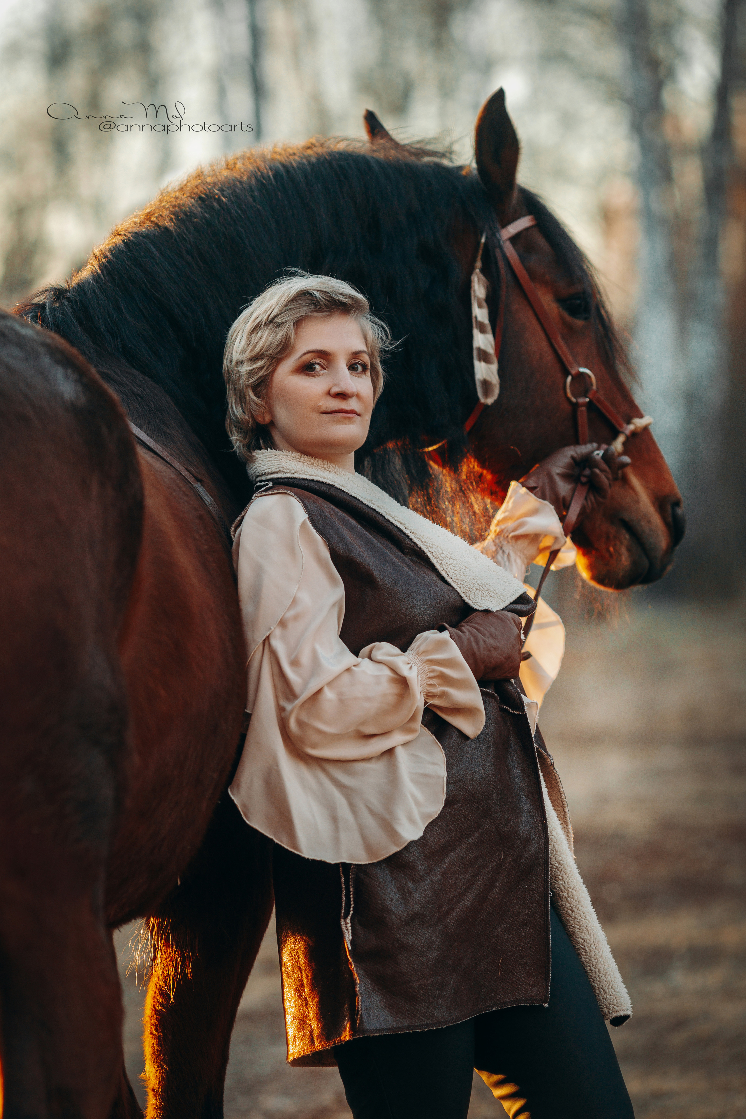 Жилетка, блузка 44-46. 