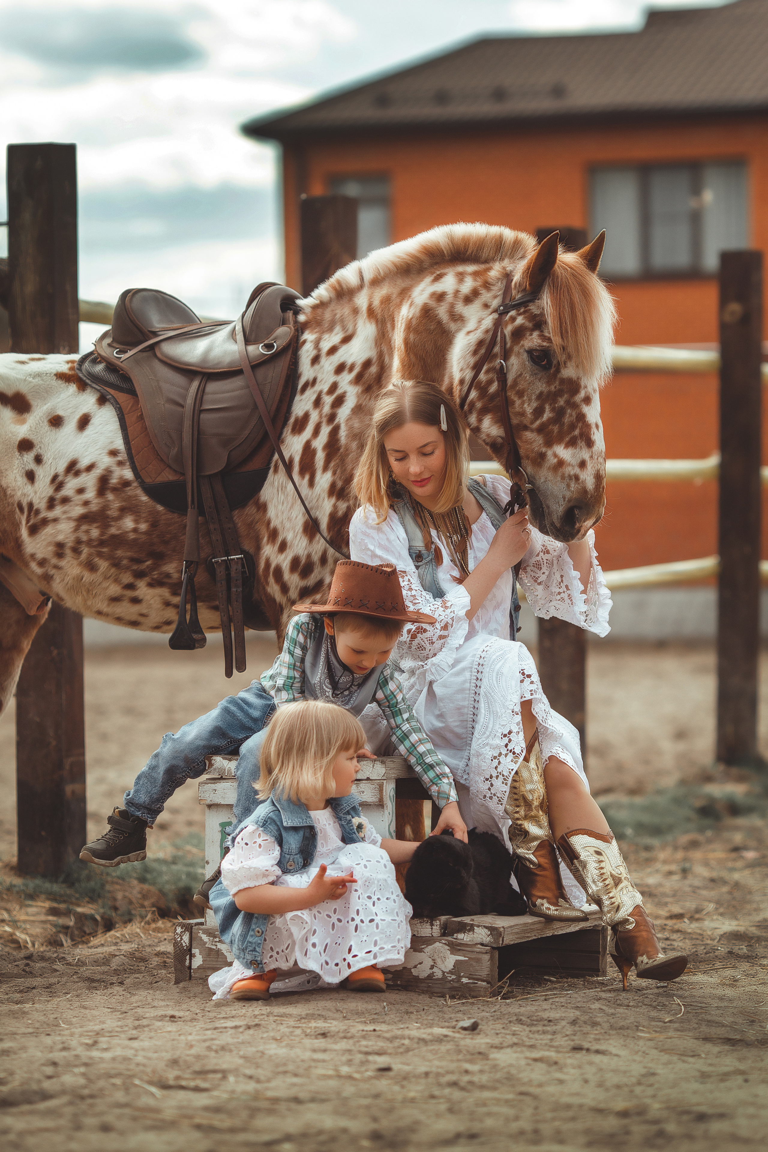 Детские и семейные. Анна Молчанова конный фотограф в Тюмени | фотосессии с лошадьми Тюмень