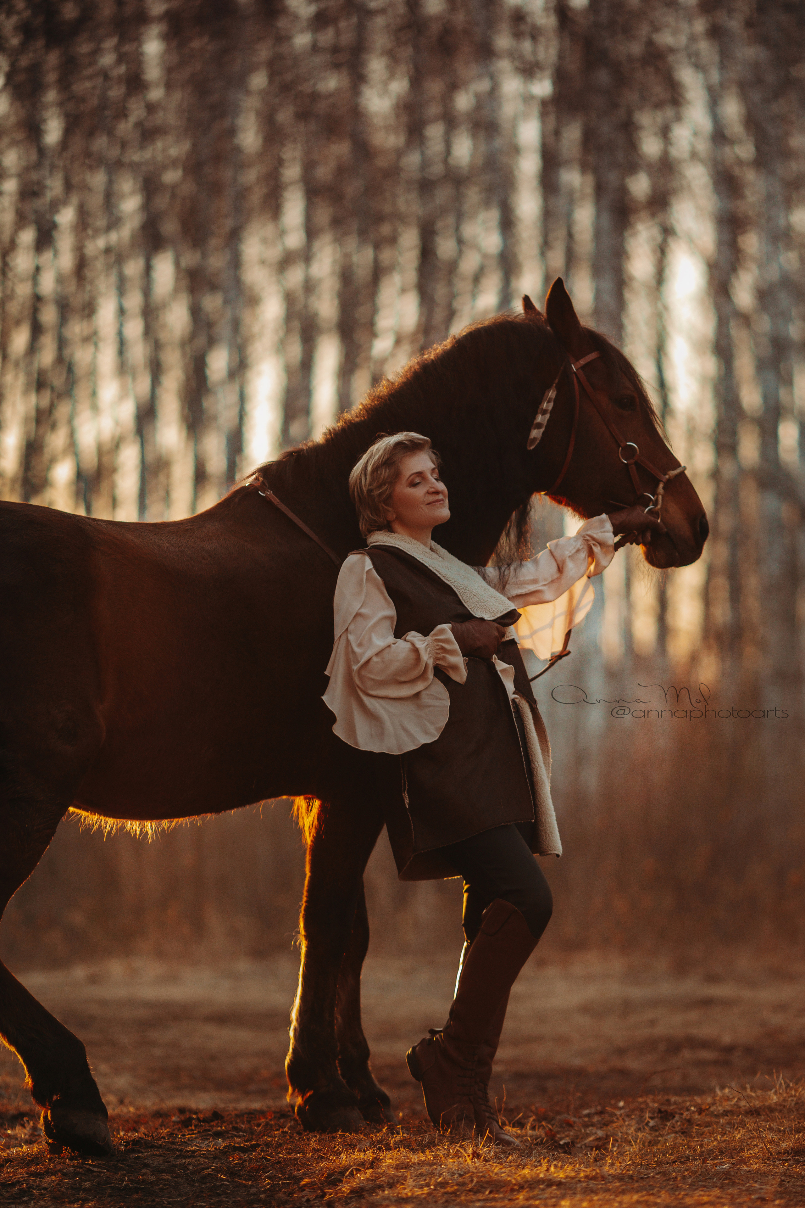 Жилетка, блузка 44-46. 