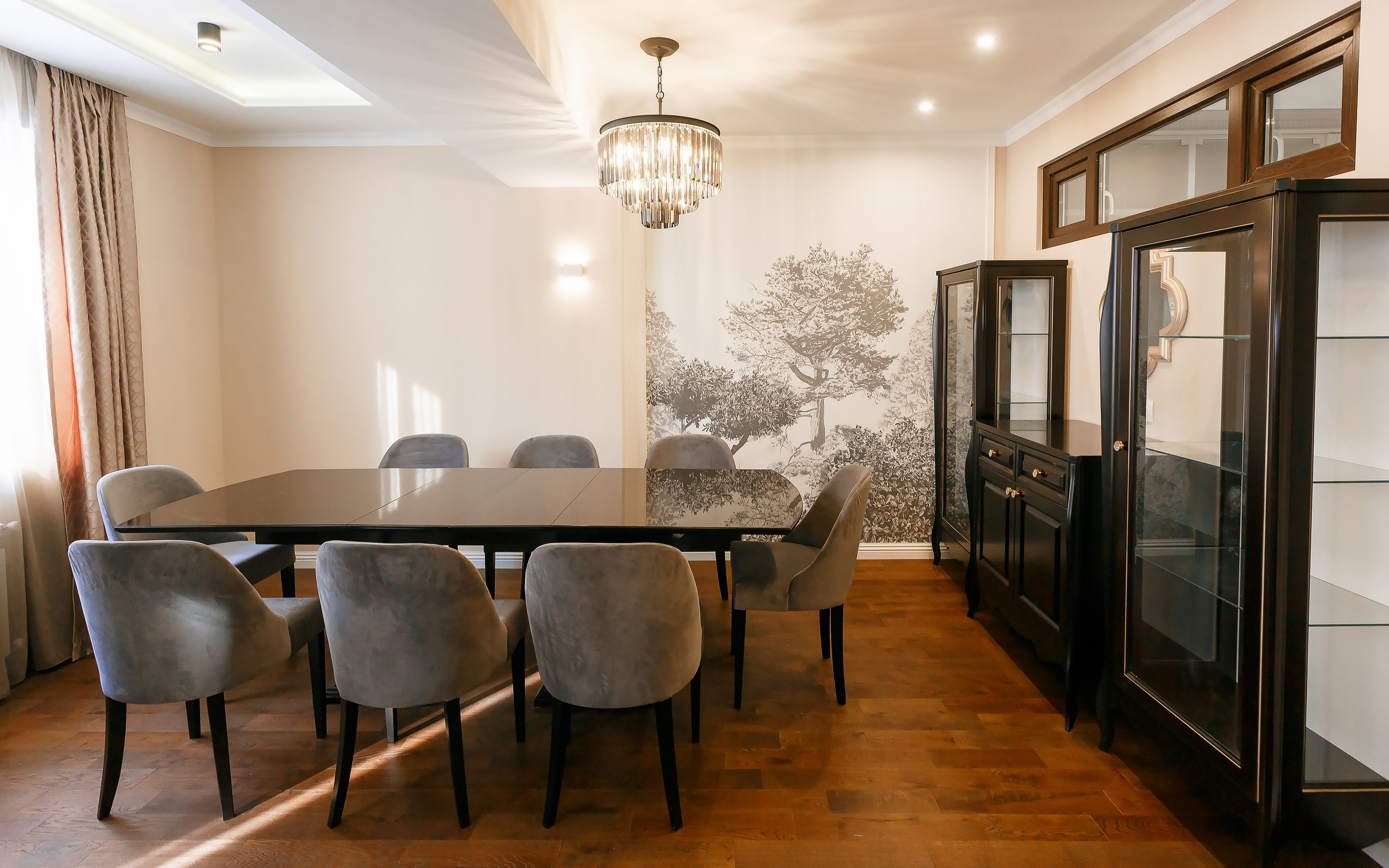 Central interior. Репортажный фотограф в Алмате Чумаков Георгий