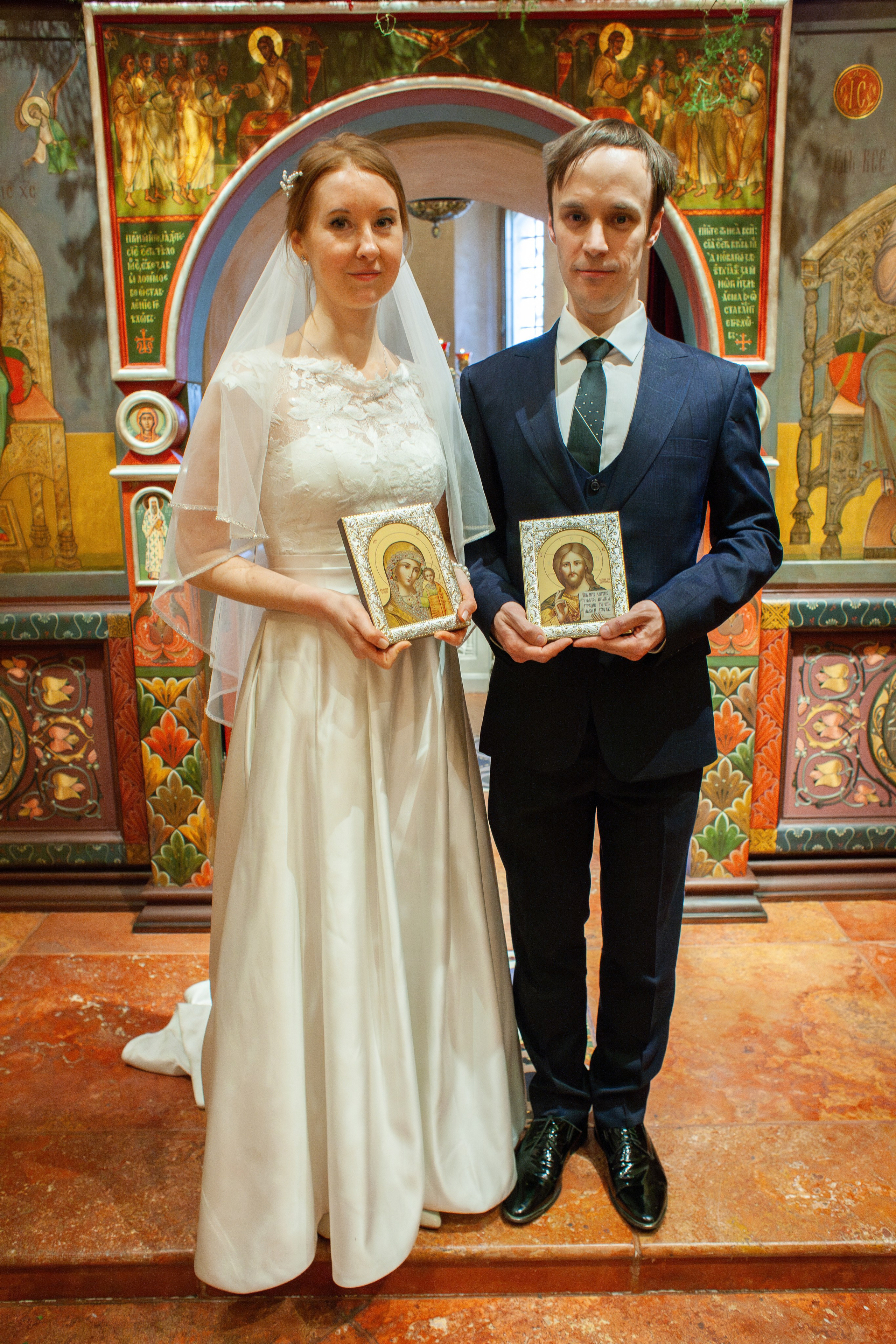 Венчание в храме Антипы Пергамского, стиль «ORWO UT21». Фотограф на крещение/венчание