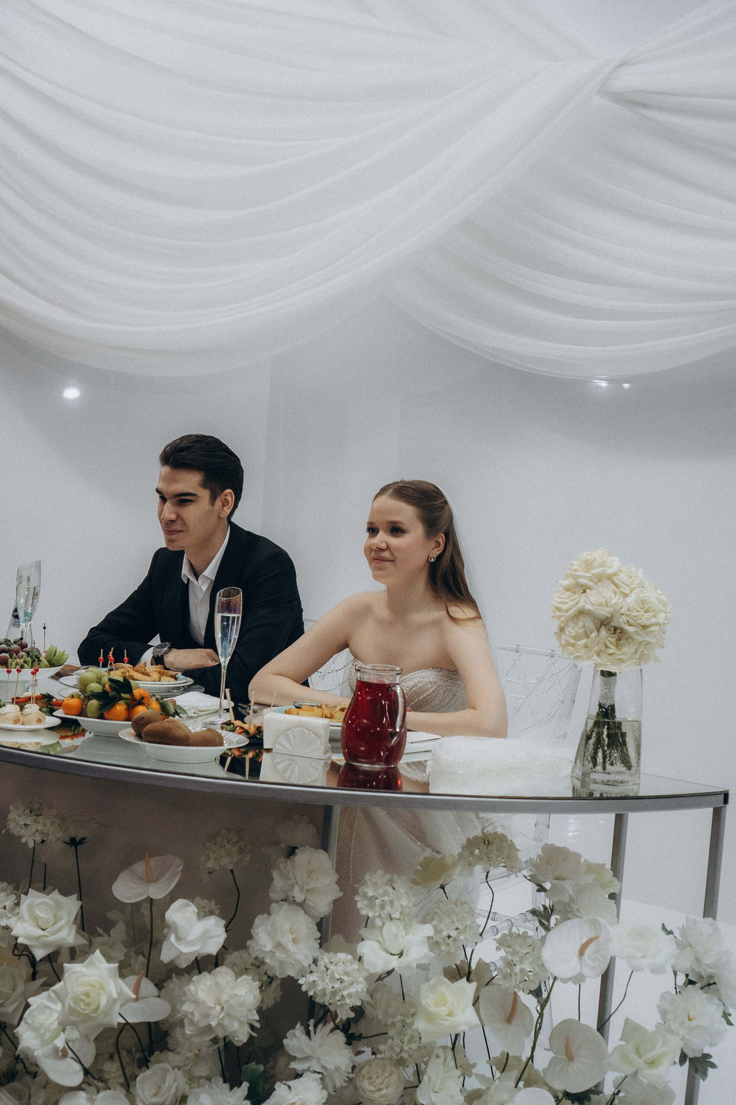 СВАДЕБНАЯ СЬЕМКА СБОРОВ В ОТЕЛЕ И ВЫЕЗД НА ЦЕРЕМОНИЮ (СНЯТО В СИБИРЕ В НИЖНЕВАРТОВСКЕ). Профессиональный фотограф, Санкт-Петербург — Виктория Богомолова