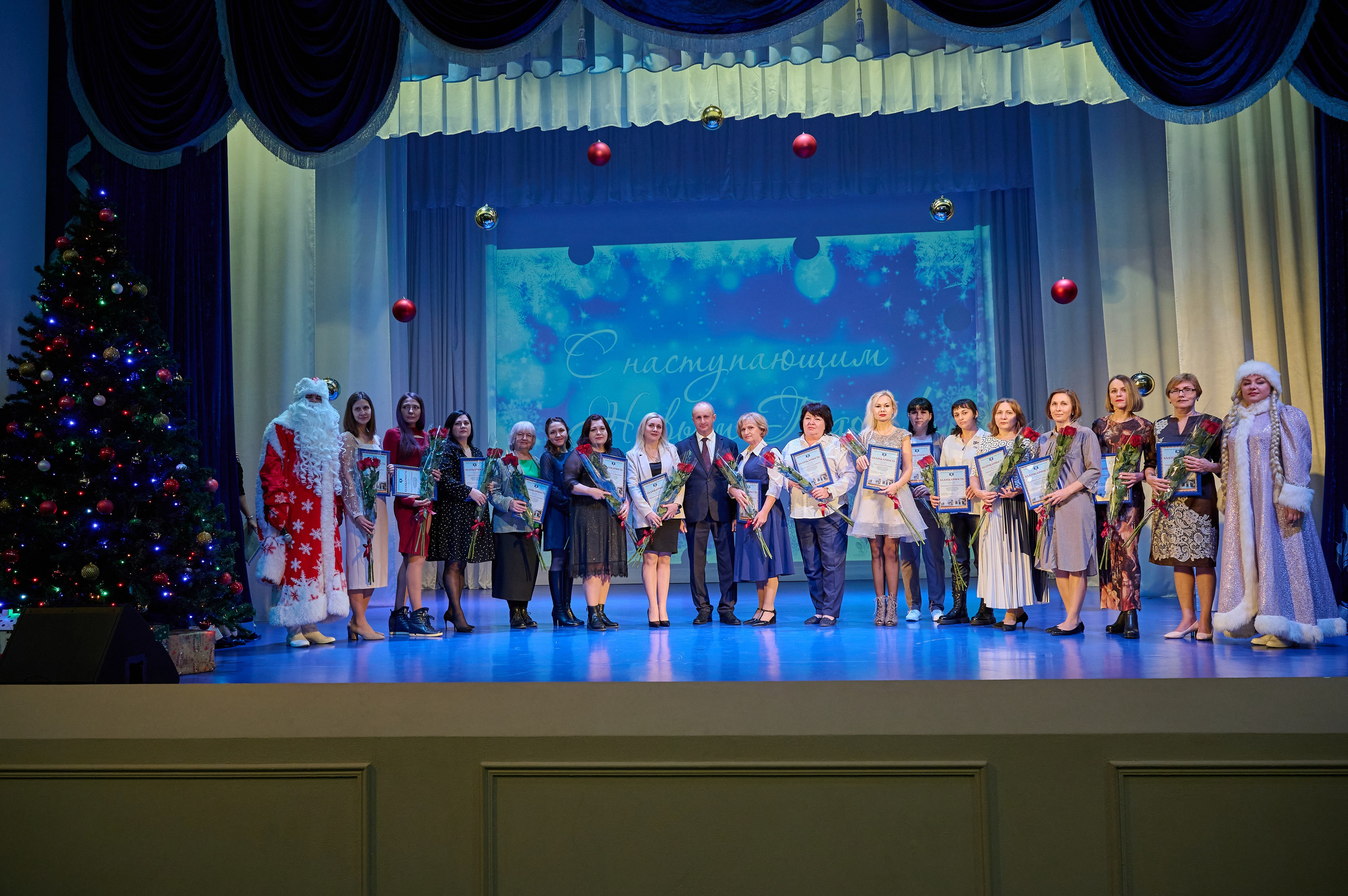 Концерт в ДК Марьина роща. Жизнь курорта Кабардинка в фотографиях