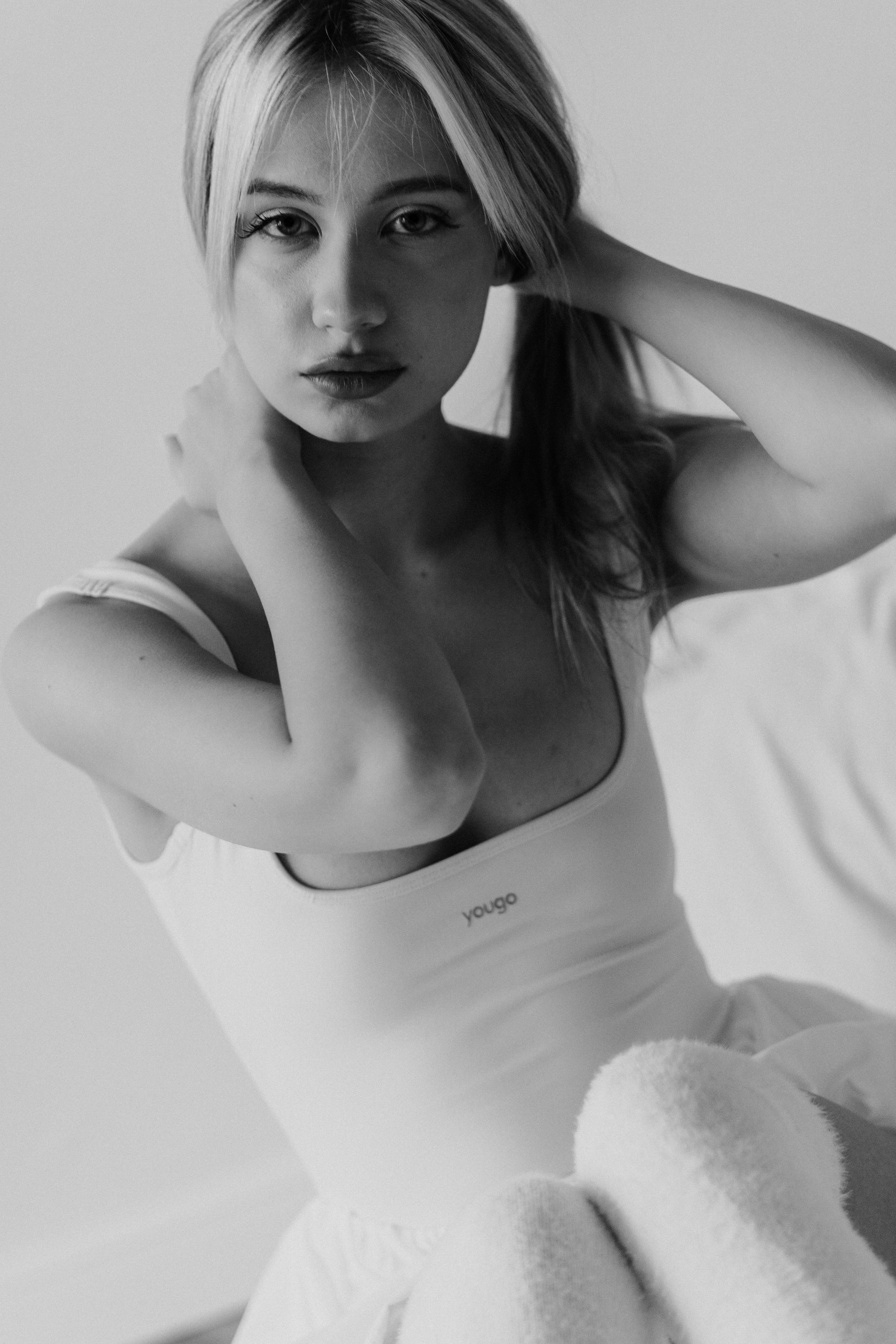 Karina. Я — Алёна и я фотографирую красиво (е)