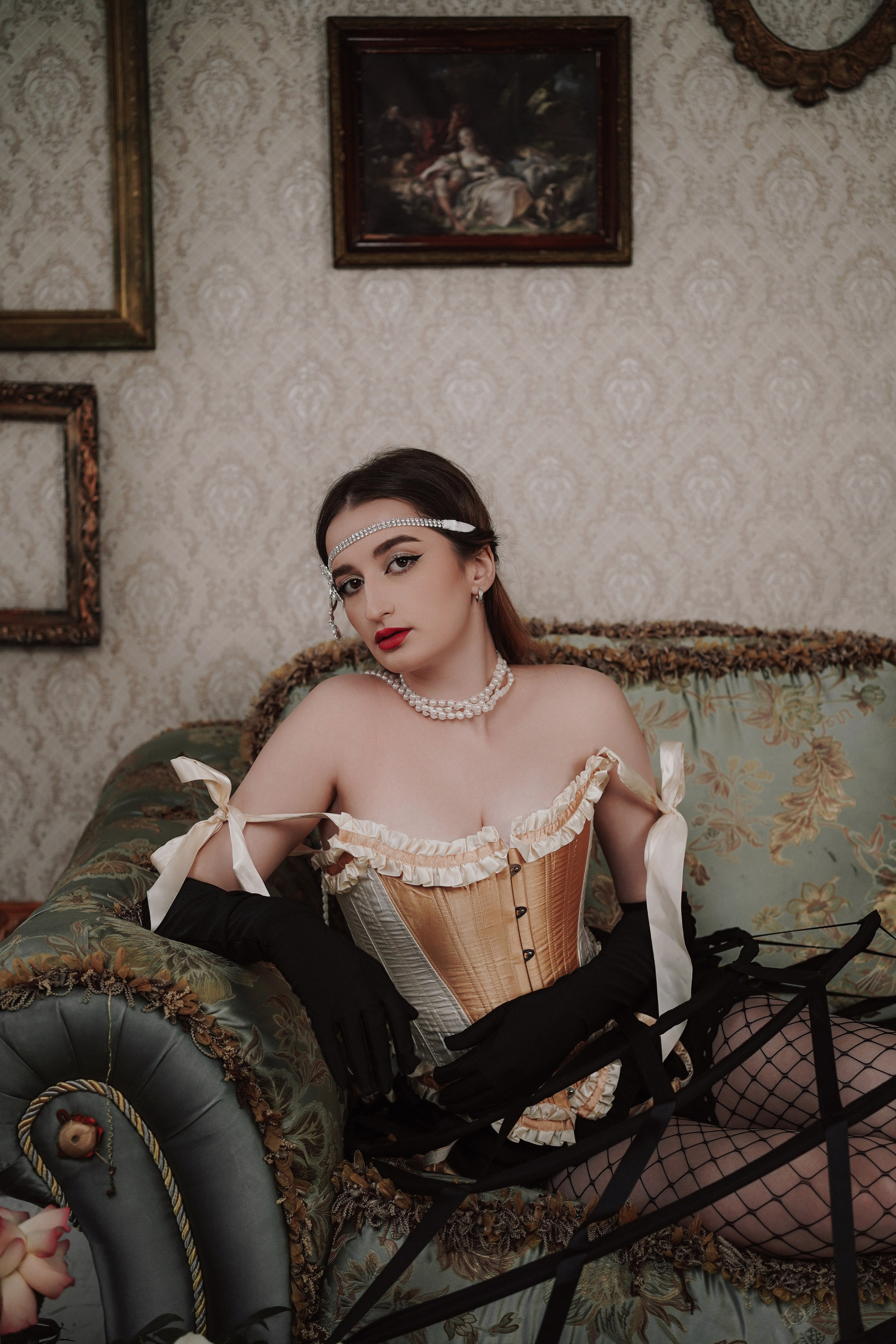 Фотостудия Белая комната. Женский фотограф в Ростове-на-Дону.Фотосессия Гэтсби. Свадебный фотограф в Ростове-на-Дону. Таинство Крещения и Венчания, семейные фотосессии. Алёна Чёботова