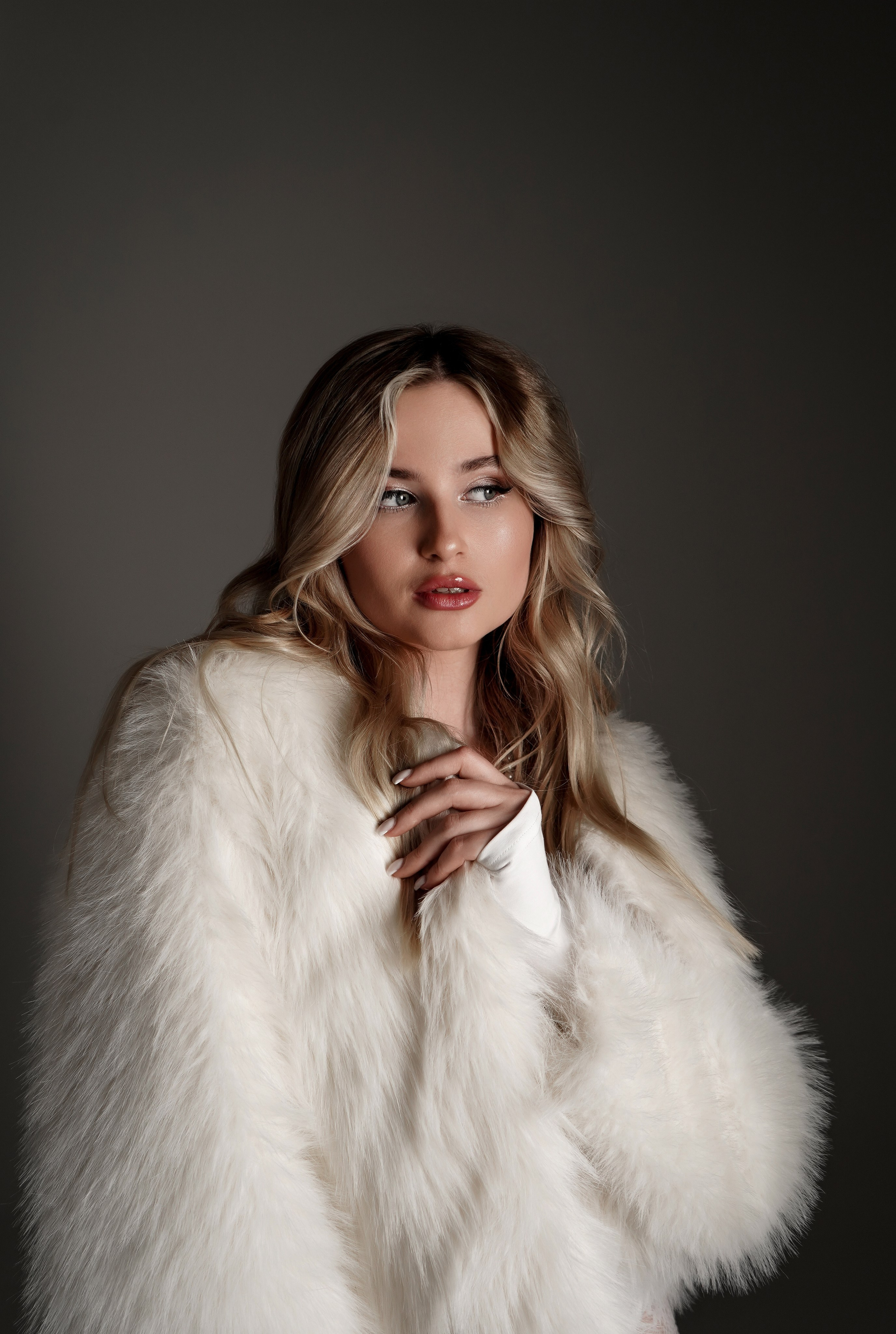 Женский фотограф Ростов-на-Дону. Фотосессия в фотостудии. Анастасия. Свадебный фотограф в Ростове-на-Дону. Таинство Крещения и Венчания, семейные фотосессии. Алёна Чёботова