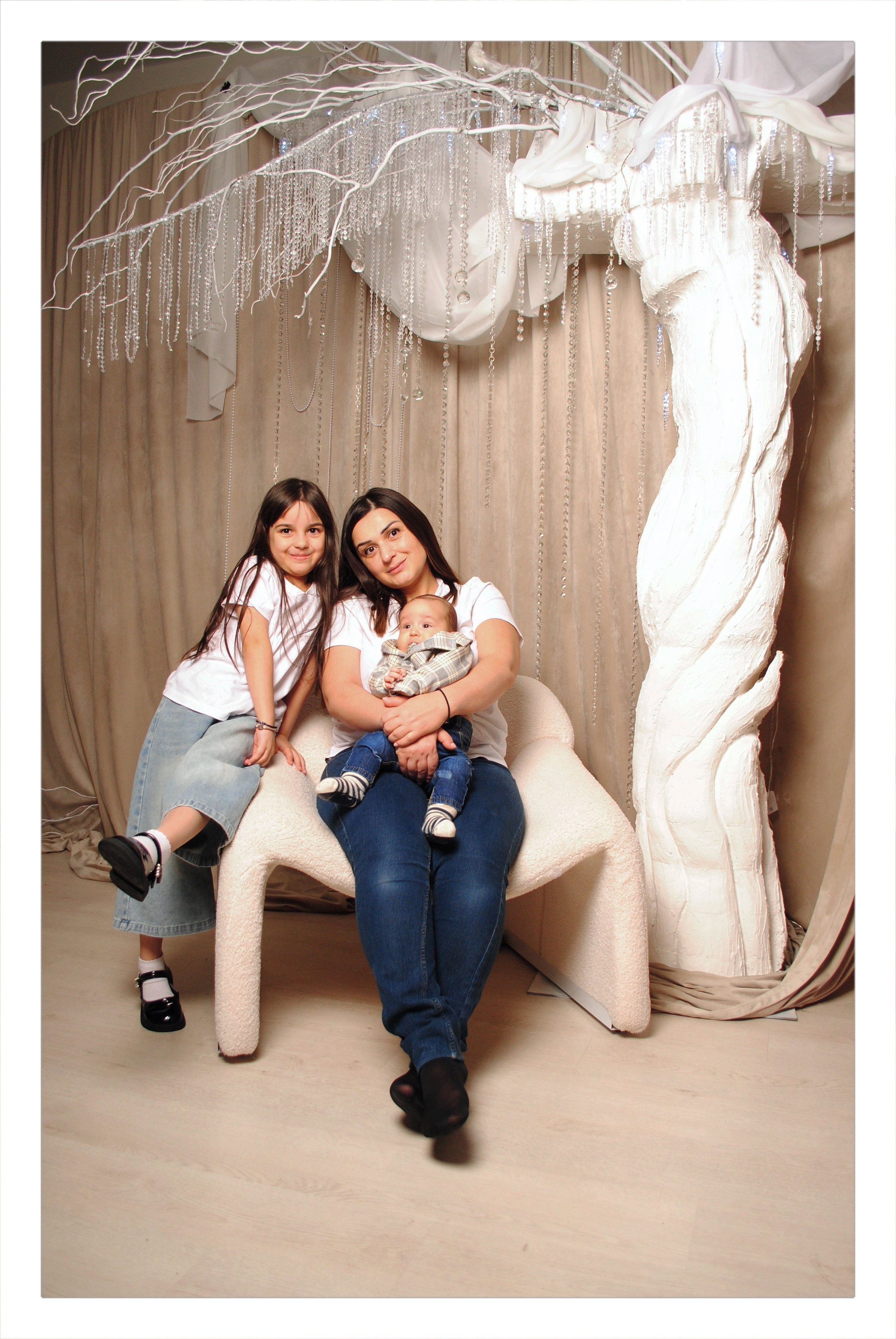 Большая греческая семья. Фотограф Мария Мусаелян