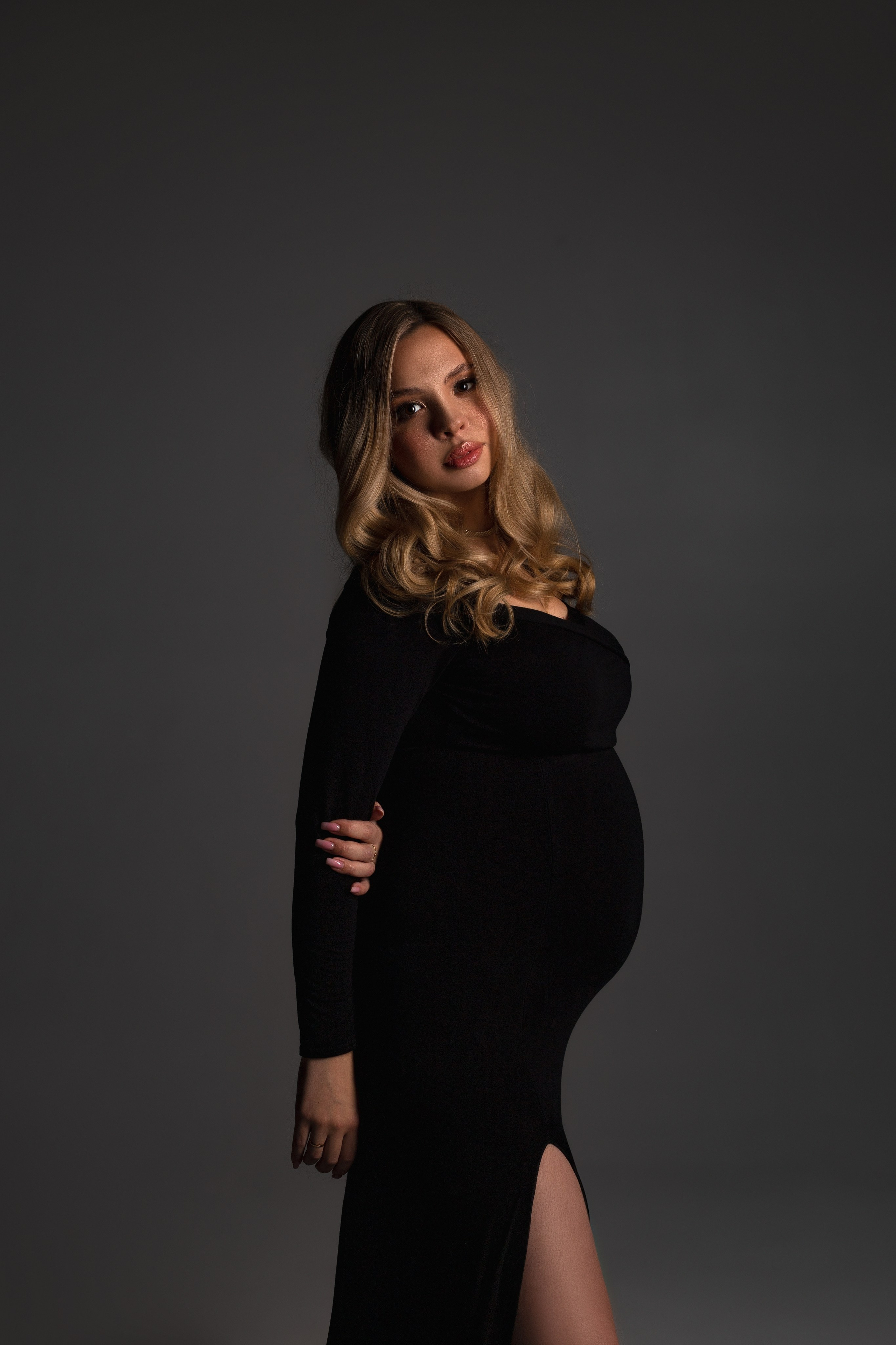 Дарья в ожидании малыша. Фотограф беременности в Хабаровске Сарычева Надежда
