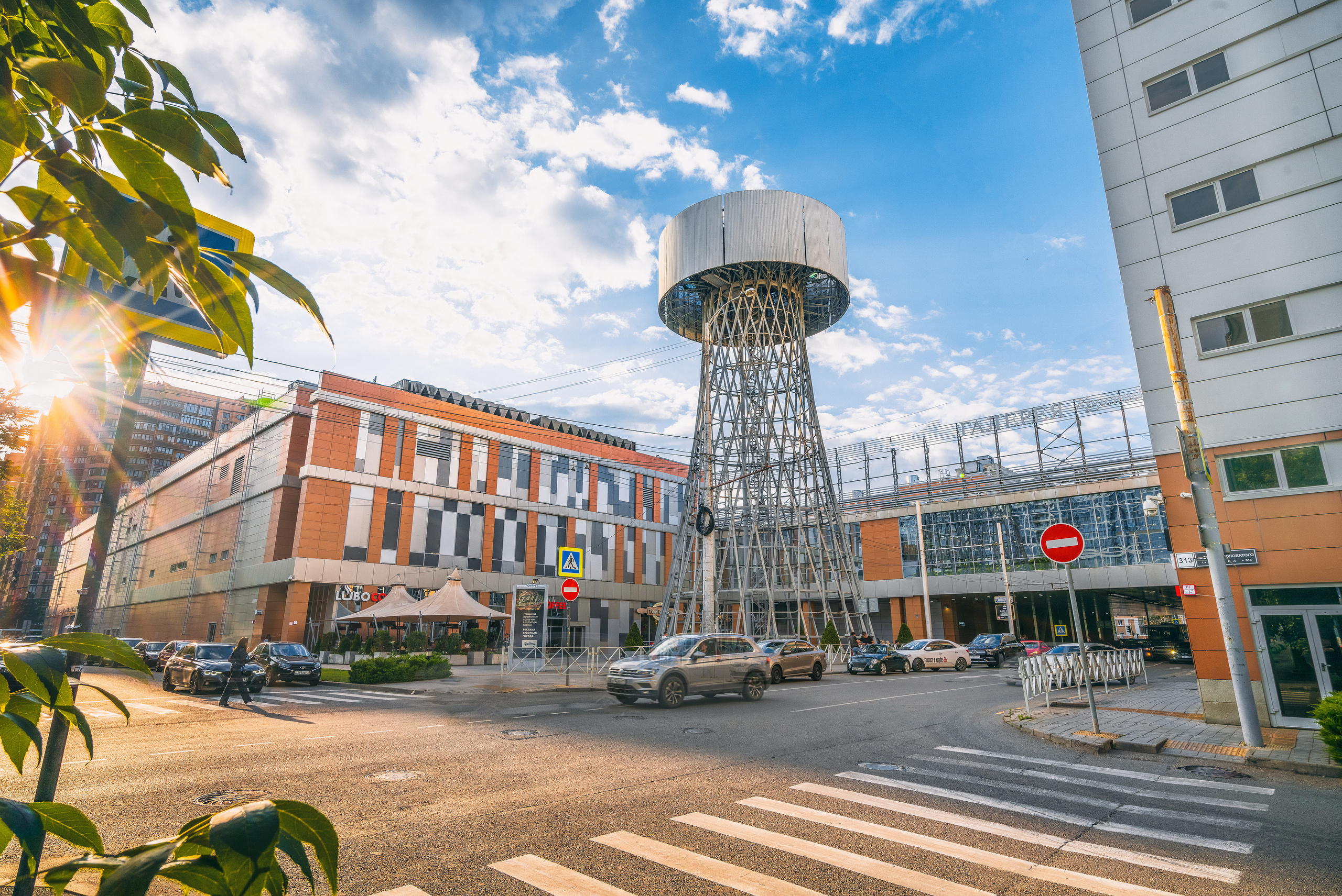 Галерея Краснодар. Создаю контент для бизнеса- Андрей Корниенко и упаковываю компании и экспертов в Краснодаре