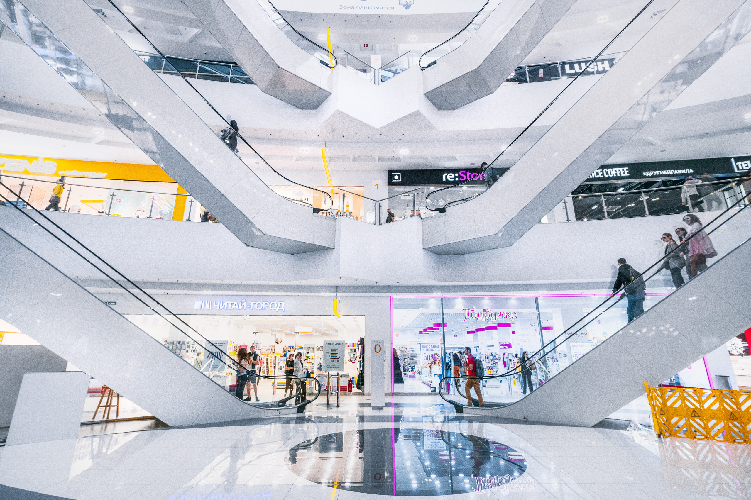 Галерея Краснодар. Создаю контент для бизнеса- Андрей Корниенко и упаковываю компании и экспертов в Краснодаре