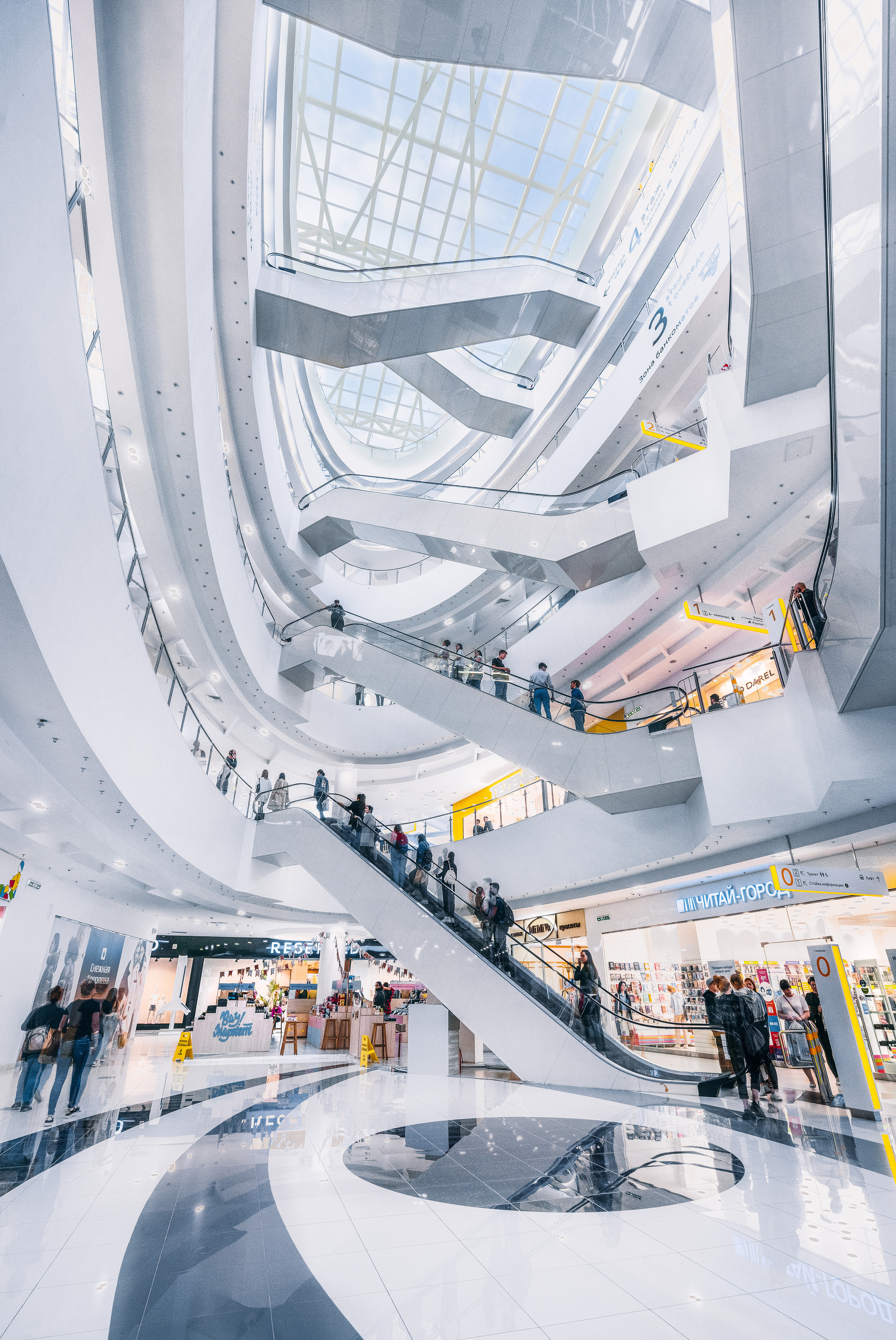 Галерея Краснодар. Создаю контент для бизнеса- Андрей Корниенко и упаковываю компании и экспертов в Краснодаре