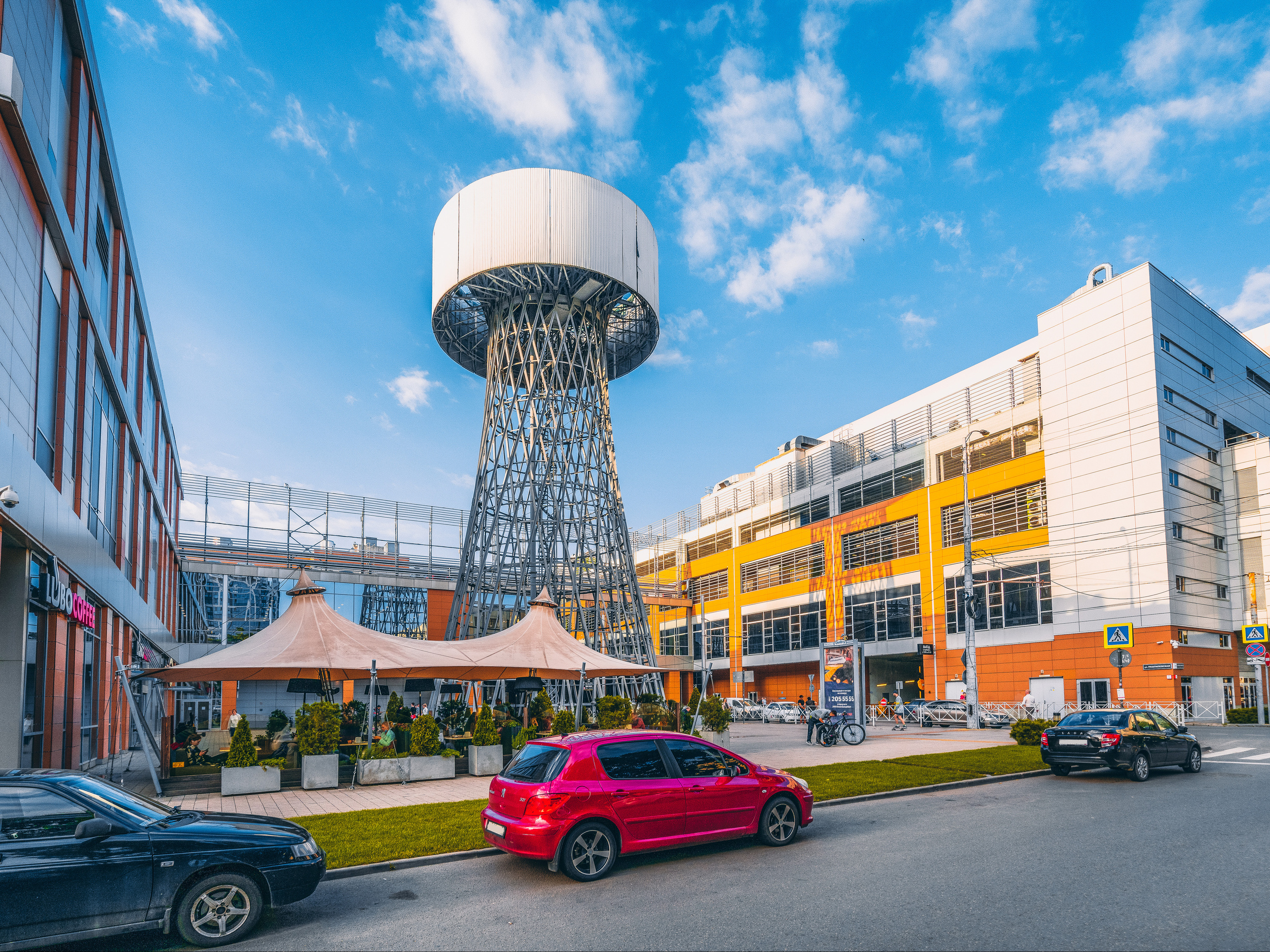 Галерея Краснодар. Создаю контент для бизнеса- Андрей Корниенко и упаковываю компании и экспертов в Краснодаре