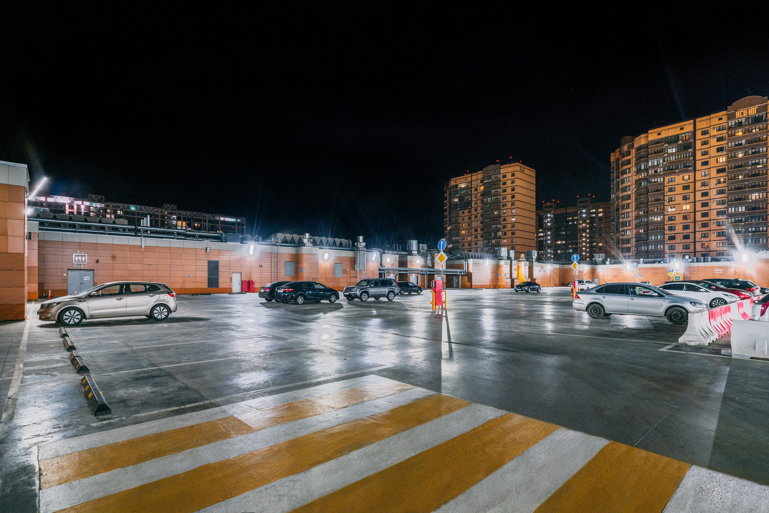 Галерея Краснодар. Создаю контент для бизнеса- Андрей Корниенко и упаковываю компании и экспертов в Краснодаре