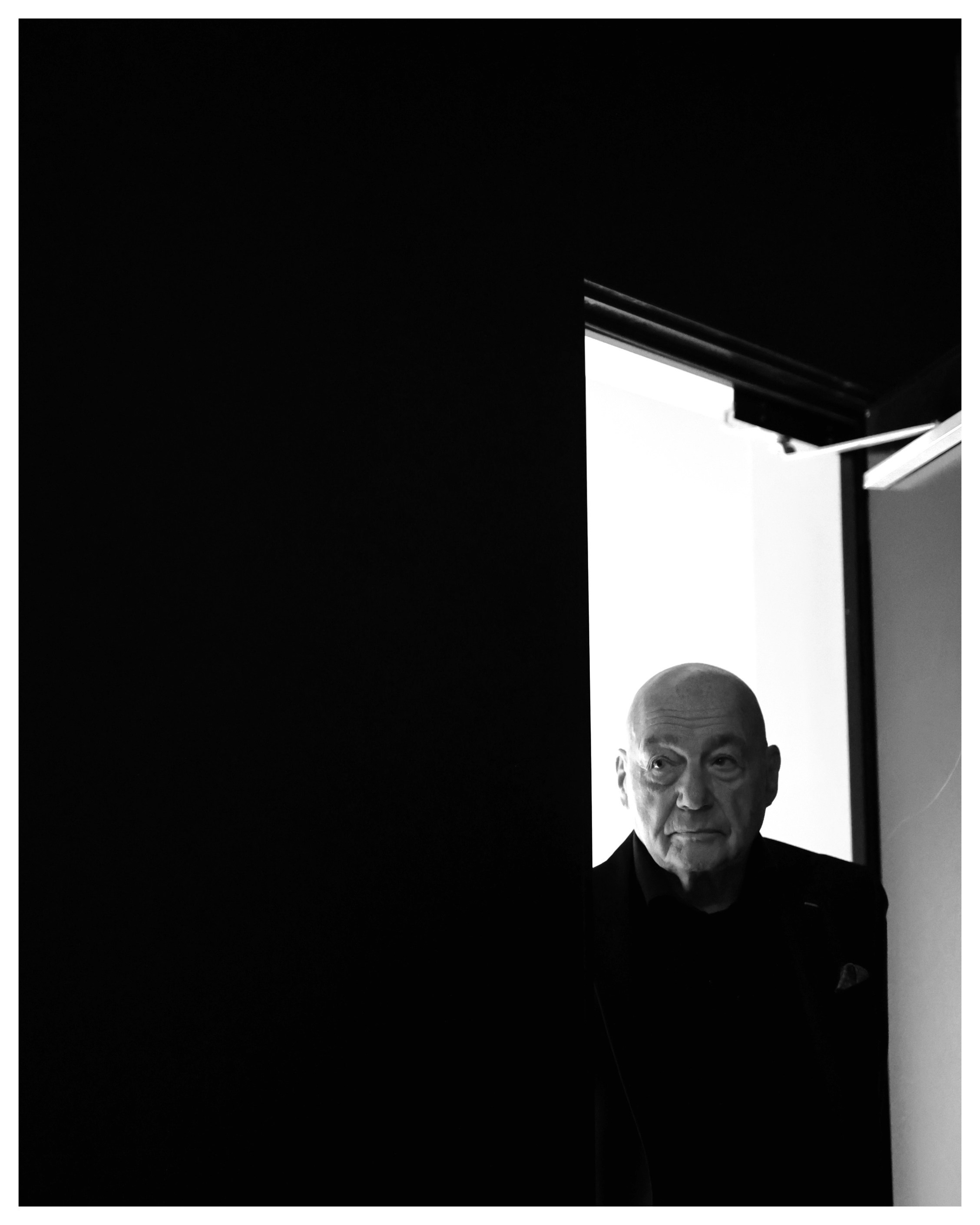 Виталий Кривцов Профессиональный репортажный фотограф сниму ваше мероприятие стильно, эмоционально и креативно. Репортажный, event, концертный и backstage фотограф из Москвы Виталий Кривцов