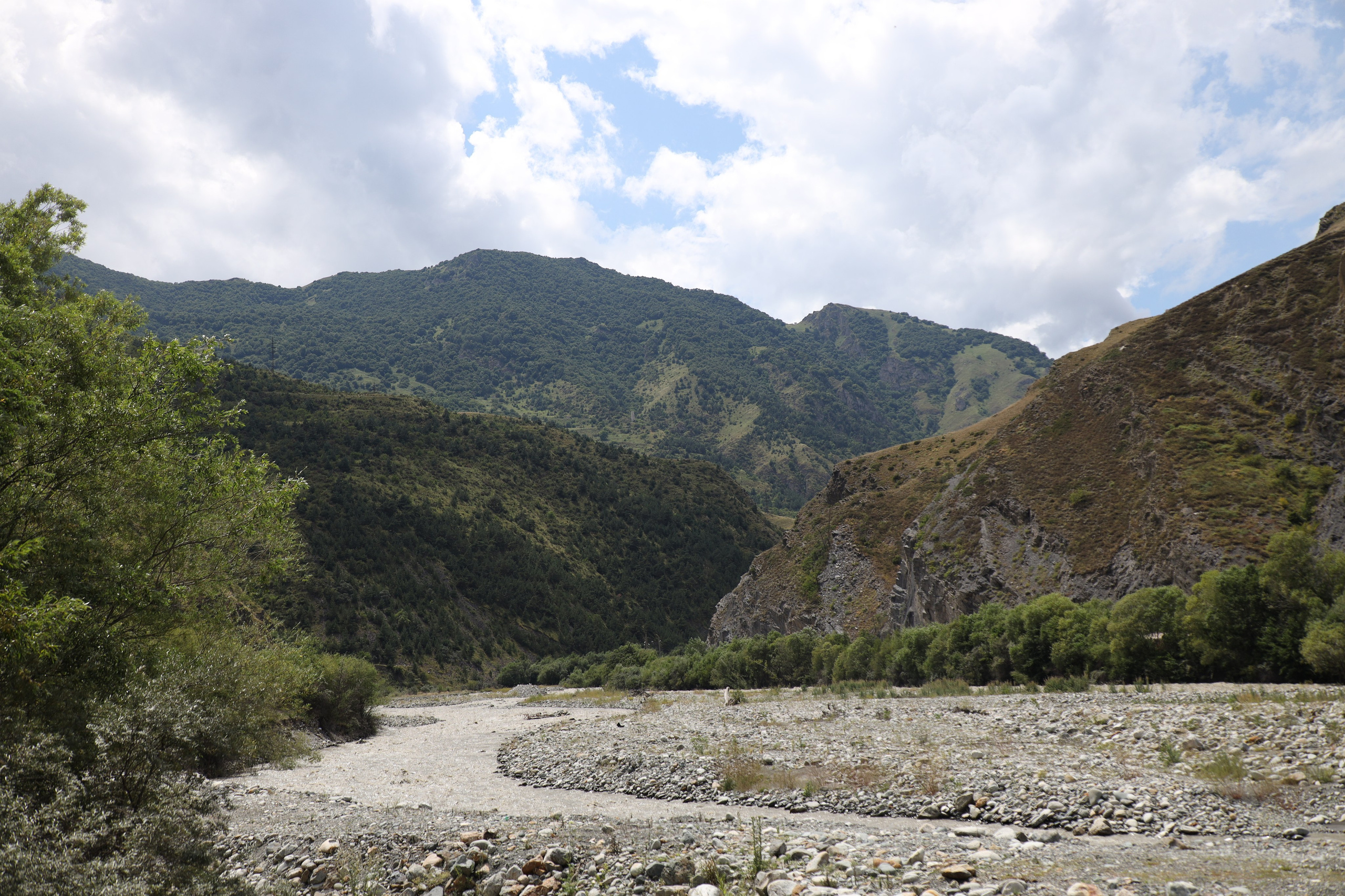 Северная Осетия июль 2025 год. Кармадон, Даргивз и Цей. Семейный детский фотограф Краснодарский край Оксана Колос