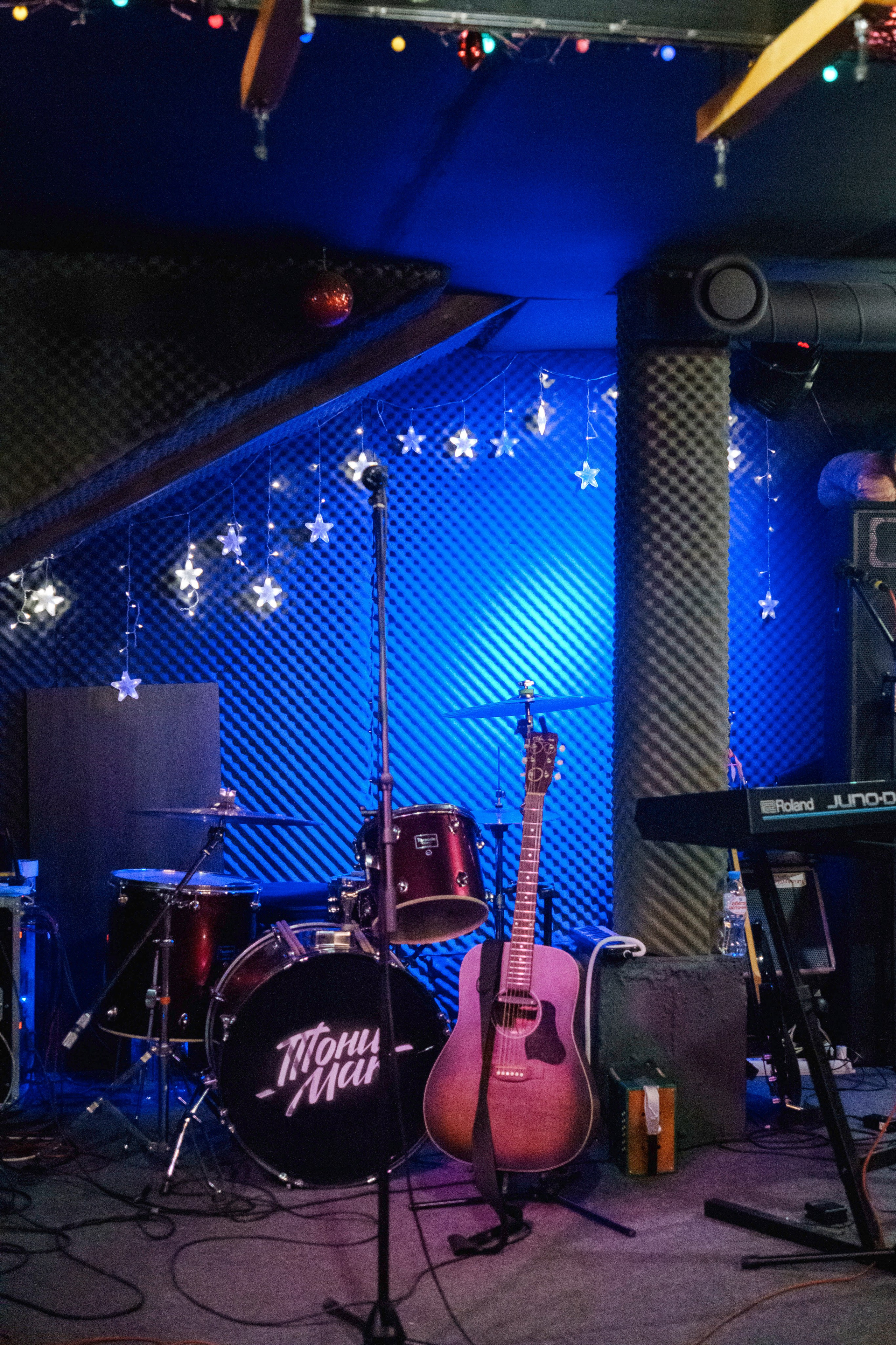 Концерт группы Тони Мак в баре Debaser. Фотограф в Санкт-Петербурге Ибрагимова Алина