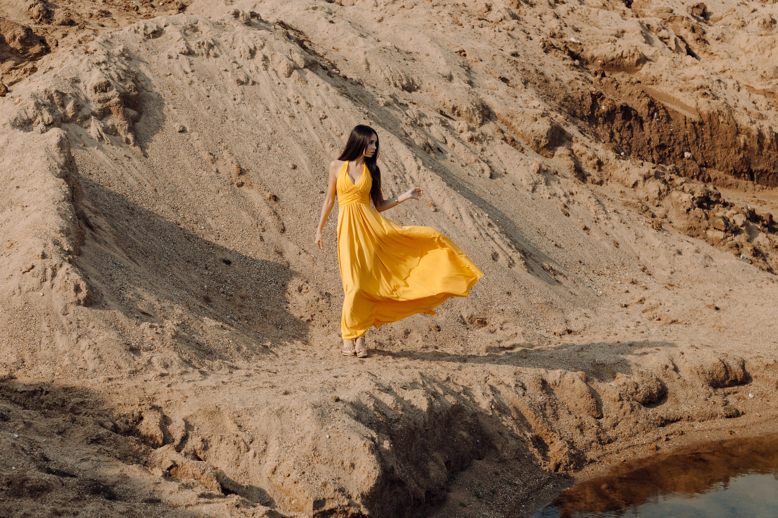 Аня в песках. Портретный и концертный фотограф в Москве Тугарин Александр