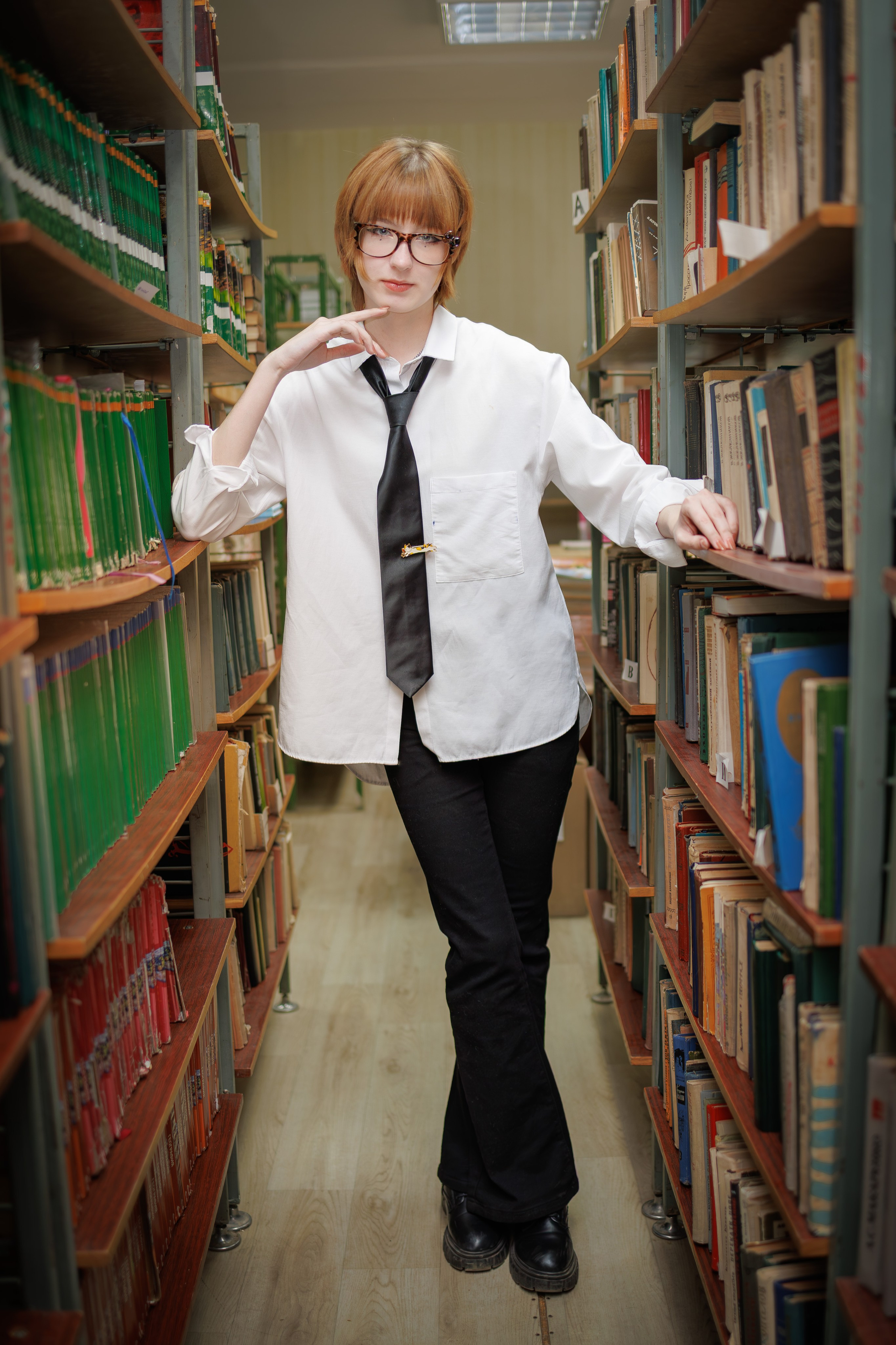 Позы для школьной фотосессии. Фотограф Медногорск Кувандык Оксана Шерехода свадебные, семейные, индивидуальные, школьные фотосессии. Печать фотоальбомов