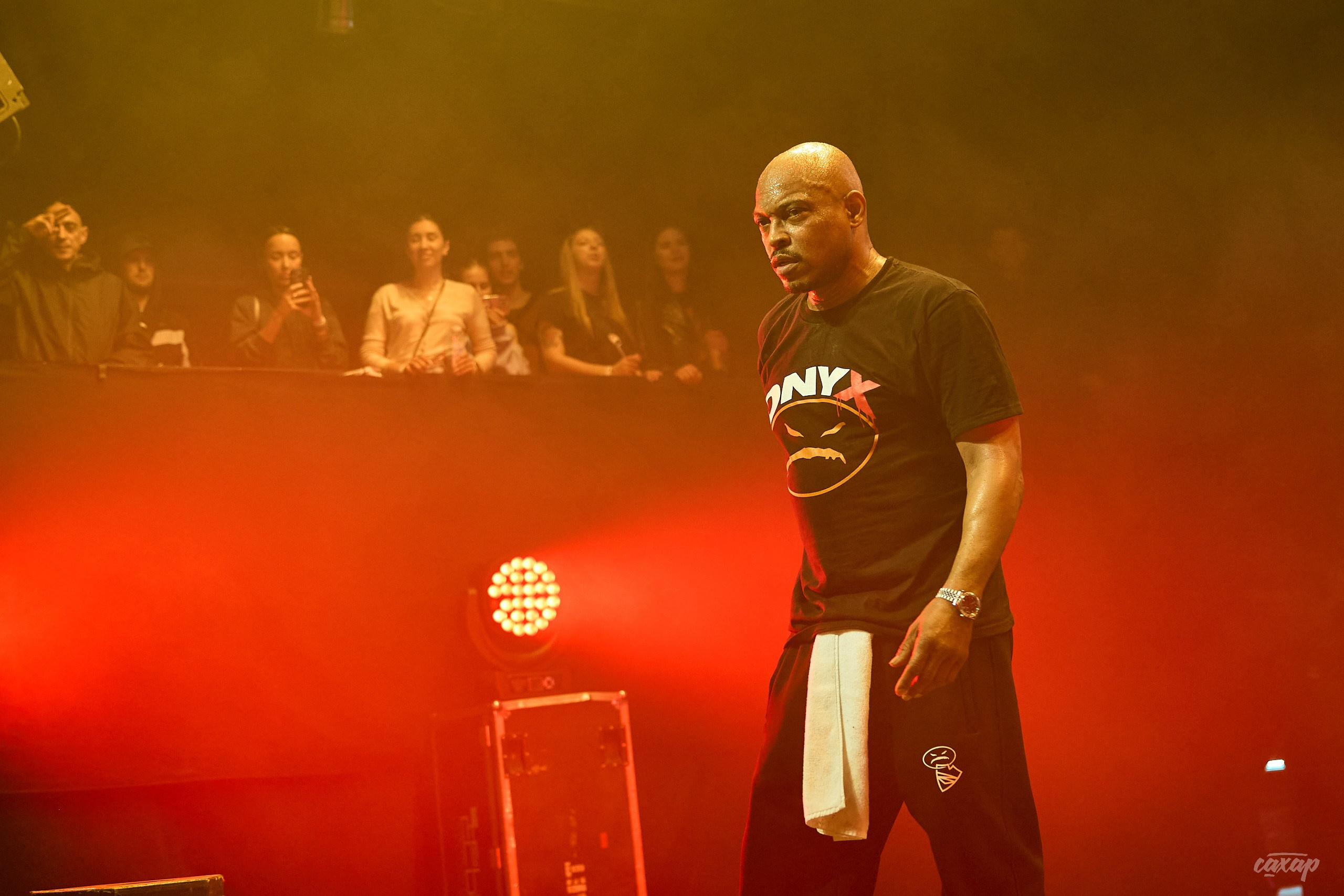 ONYX. Профессиональный фотограф в Екатеринбурге Юра Сахар