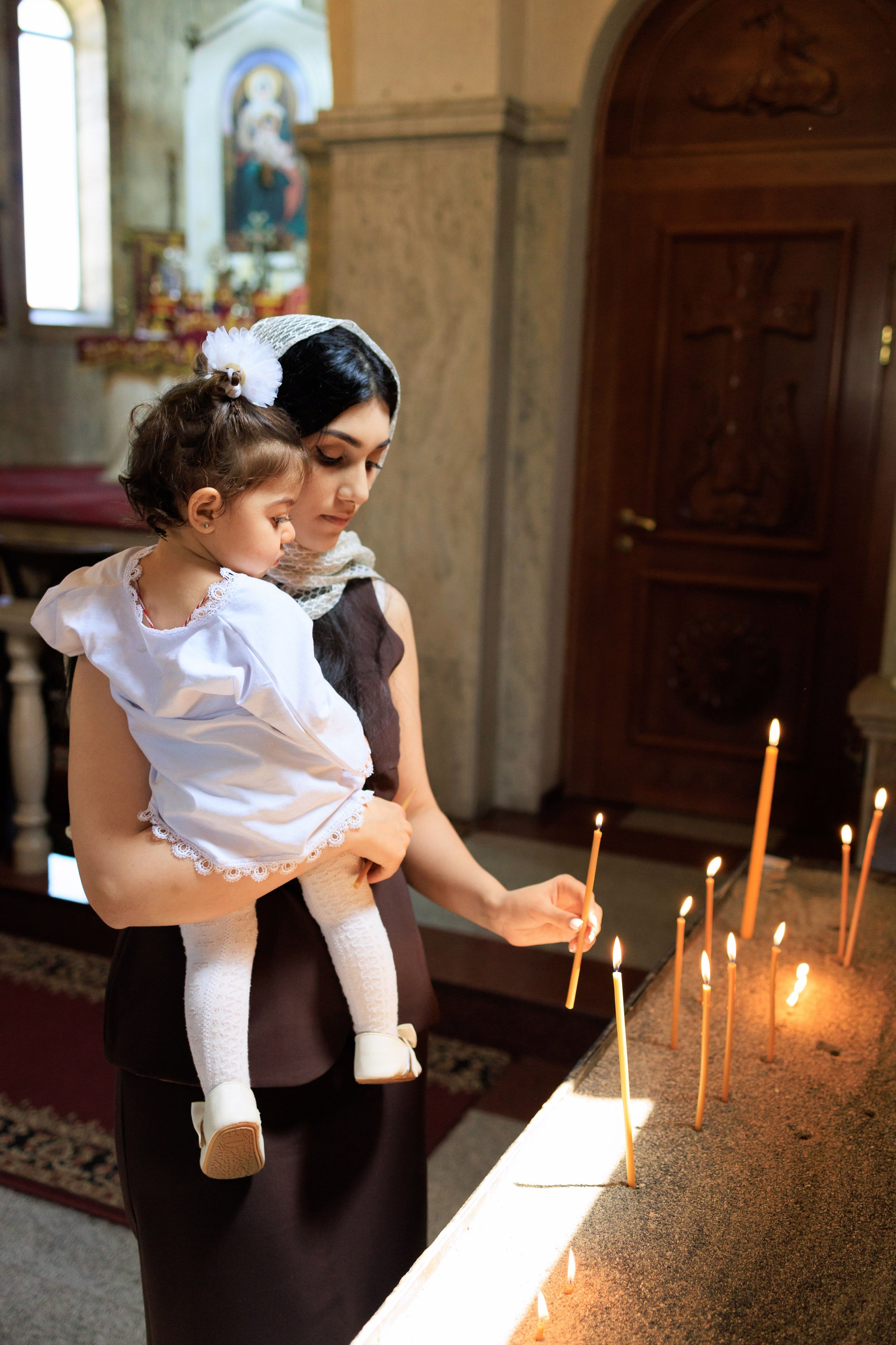 Фотосъёмка таинства крещения и крестин в городах Я фотограф снимающий венчания в городах Минеральные Воды, Пятигорск, Кисловодск, Ессентуки,. Репортажный и свадебный фотограф Пятигорск и КМВ