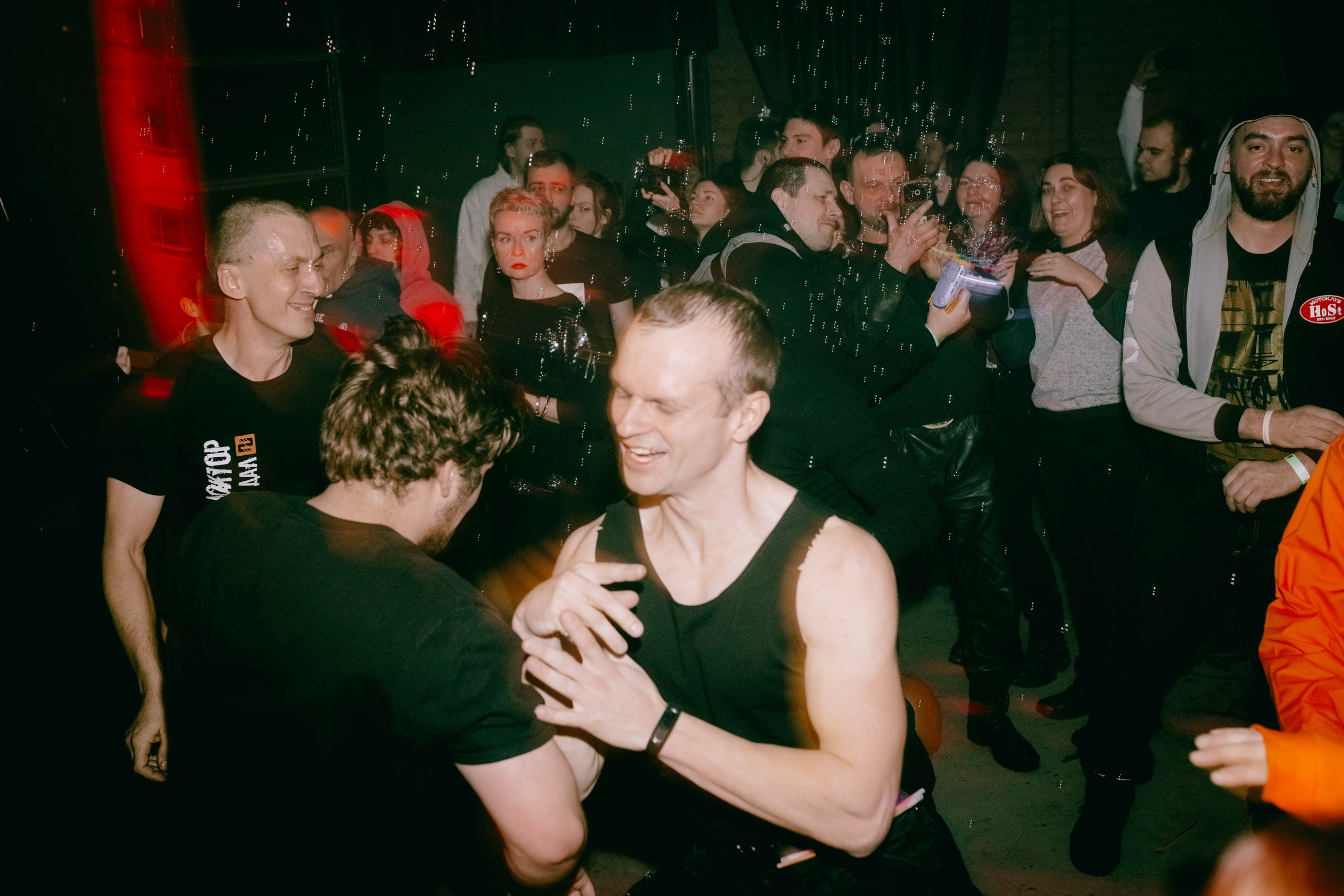 ПОСЛЕДНИЙ ПИОНЕР. Фотограф Елена Богачева (lenalena_na_na_na)