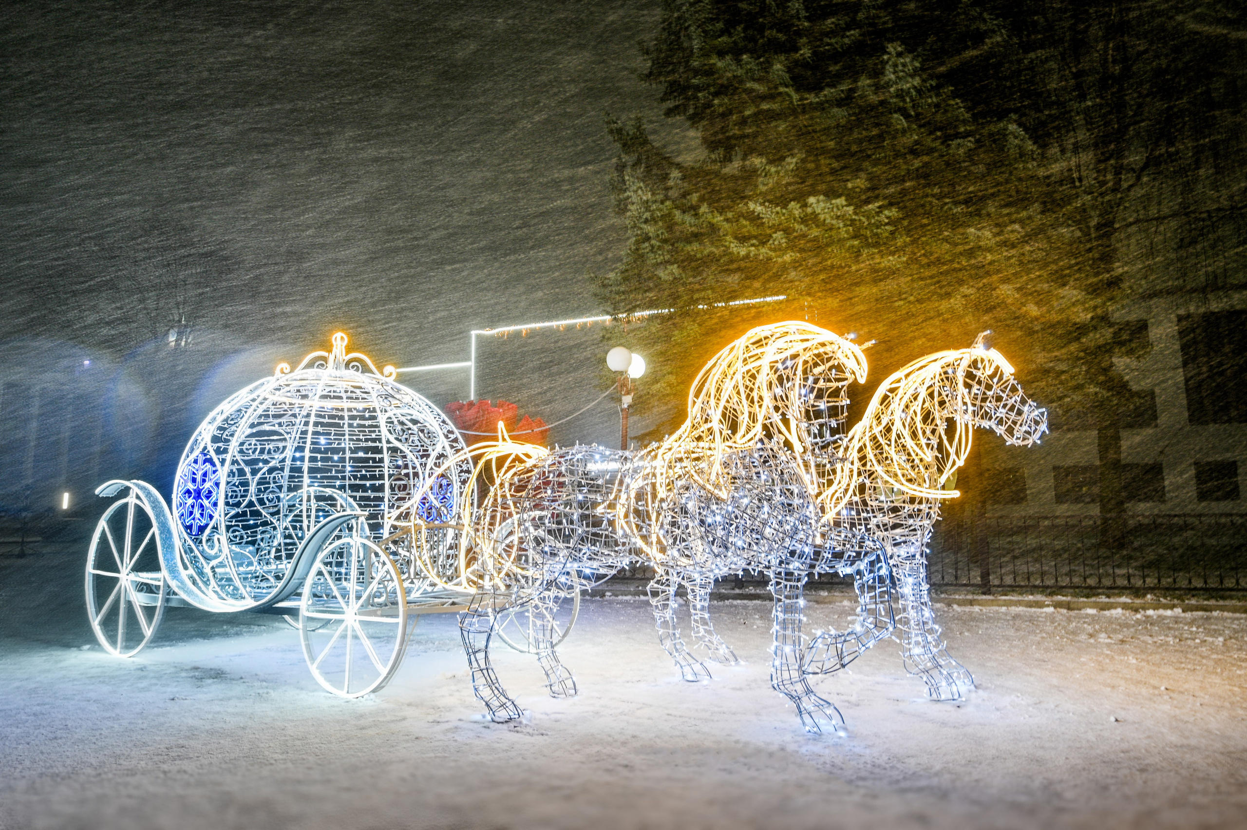 Новогодние украшения 2026. Фотограф Олег Юршевич Солигорск Минск