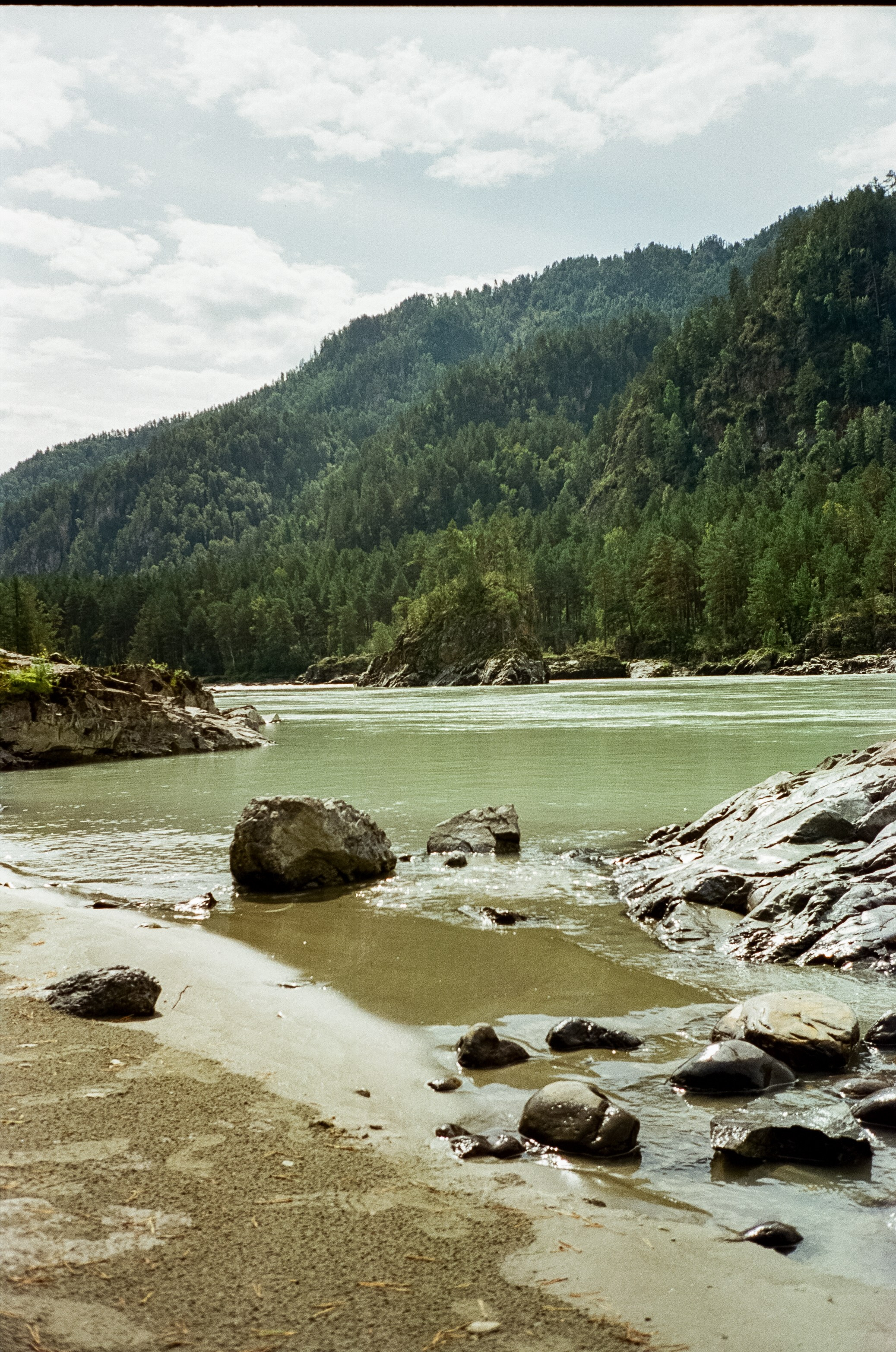 Кедровый остров, Катунь и скалы. Фотограф-документалист Мария Осокина