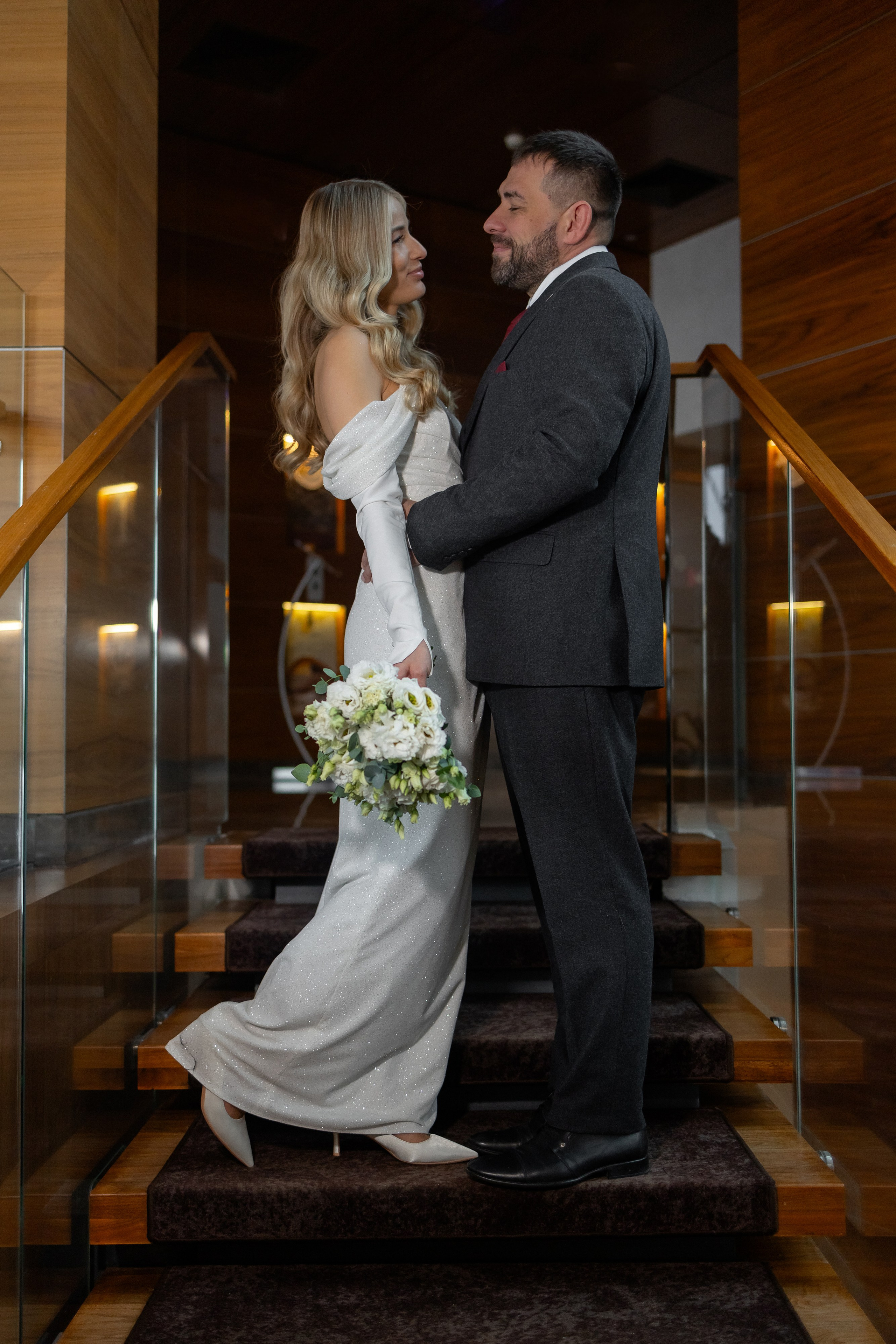 Свадебная фотосессия в отеле Марриот в Минске (Minsk Marriott Hotel). Свадебный фотограф в Минске/Беларуси Сергей Спиридонов