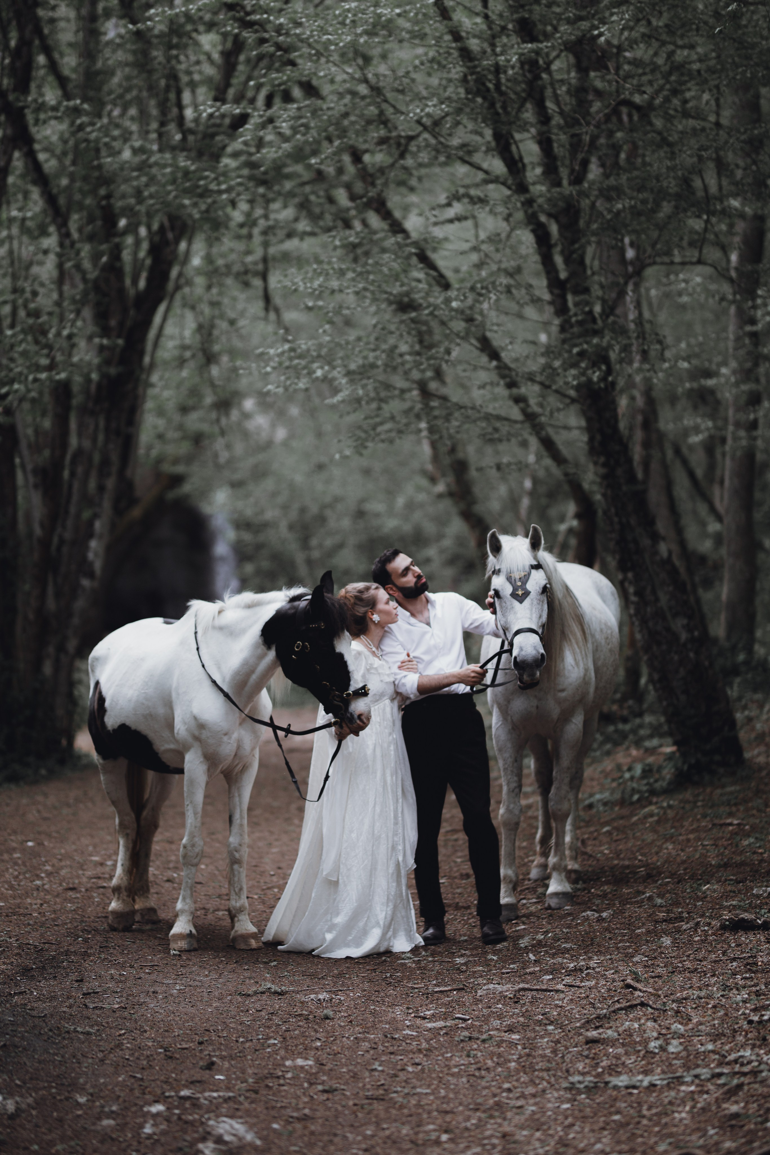 Свадебная фотосессия у водопада. Фотограф Анастасия Залевская