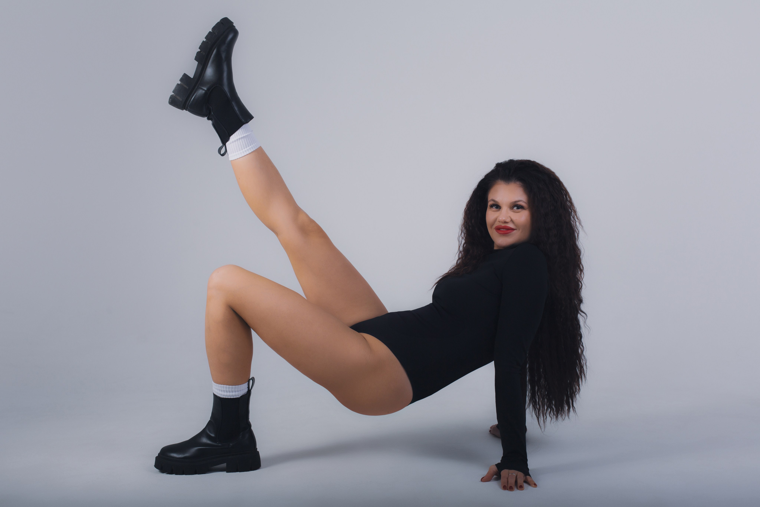 Индивидуальная фотосессия Спб. Фотограф Julia Milton | Портреты, съемки для маркетплейсов, лавстори, съёмка беременности в Санкт-Петербурге. Обучение фотографии в Спб очно