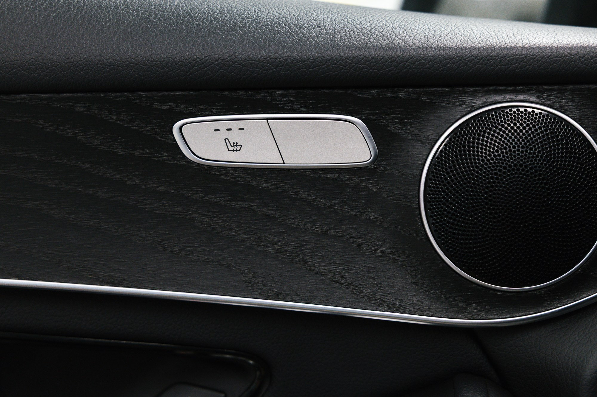 Mercedes-Benz GLC 250 2.0 4MATIC 9G-Tronic (211 л. с.). Автосалон «Х-Авто»