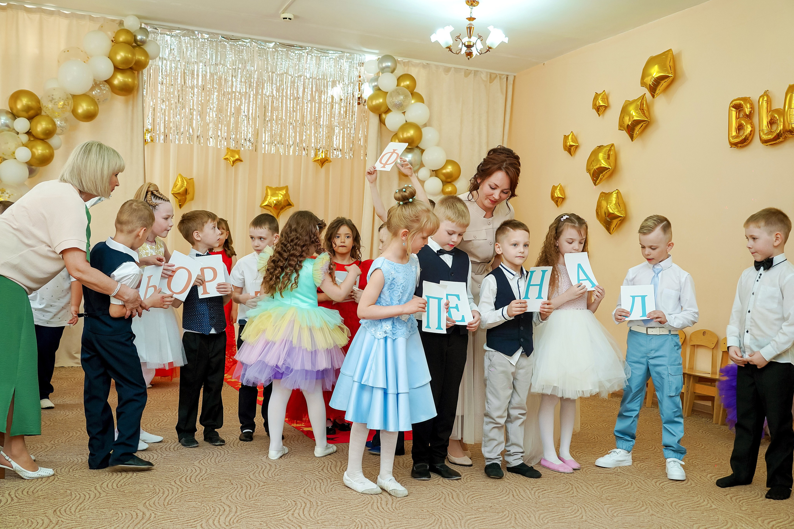 Фотосъемка видеосъёмка фотограф видеооператор новогодних утренников  в. Фотограф, видеооператор Нина Коршунова