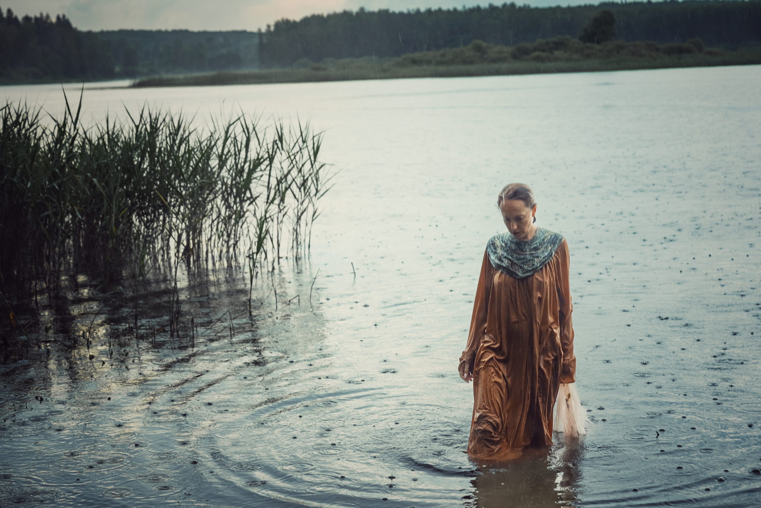 Женский портрет на природе