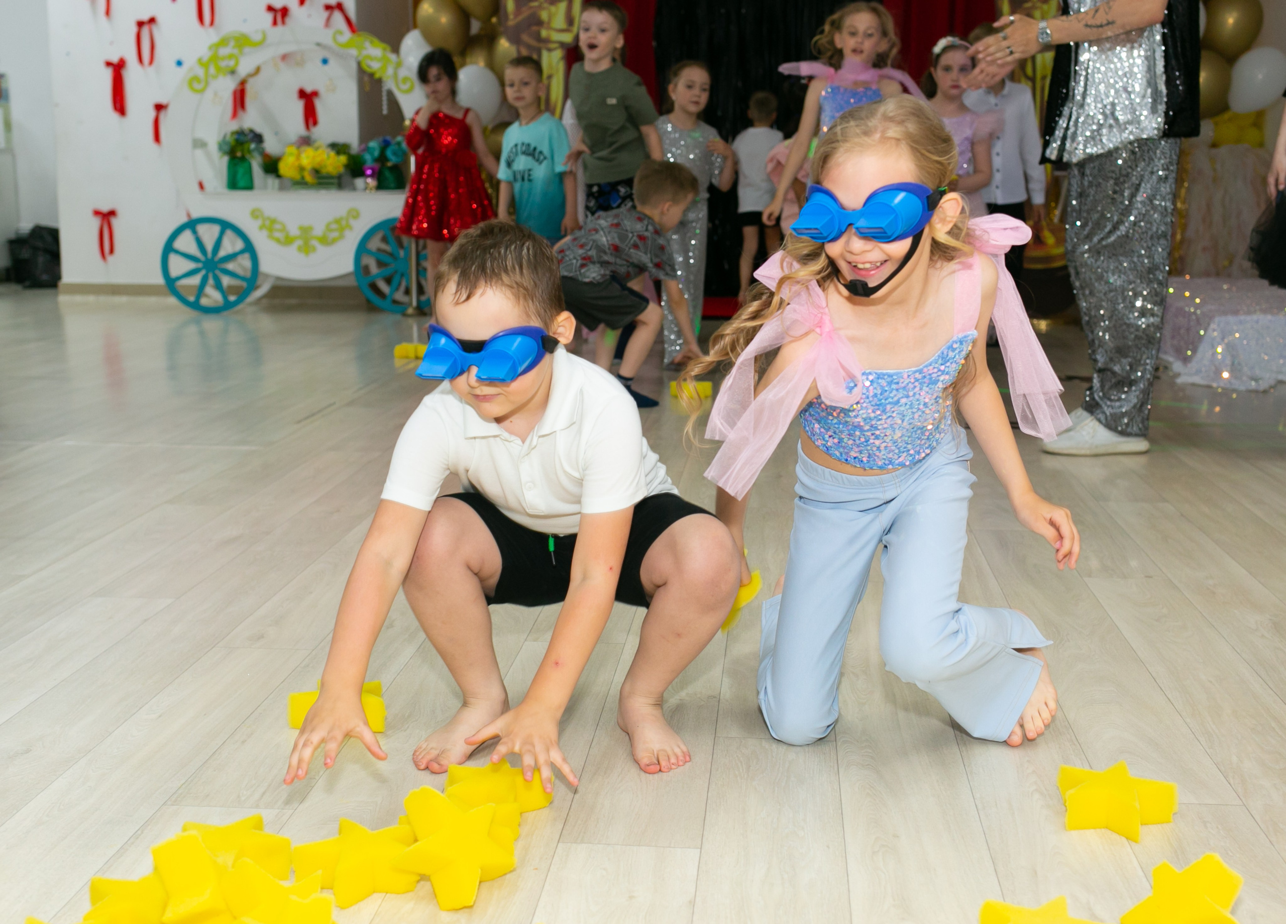 Выпускные и Утренники. Фотограф новорожденных и семейный фотограф НСО г. Бердск Марина Львова