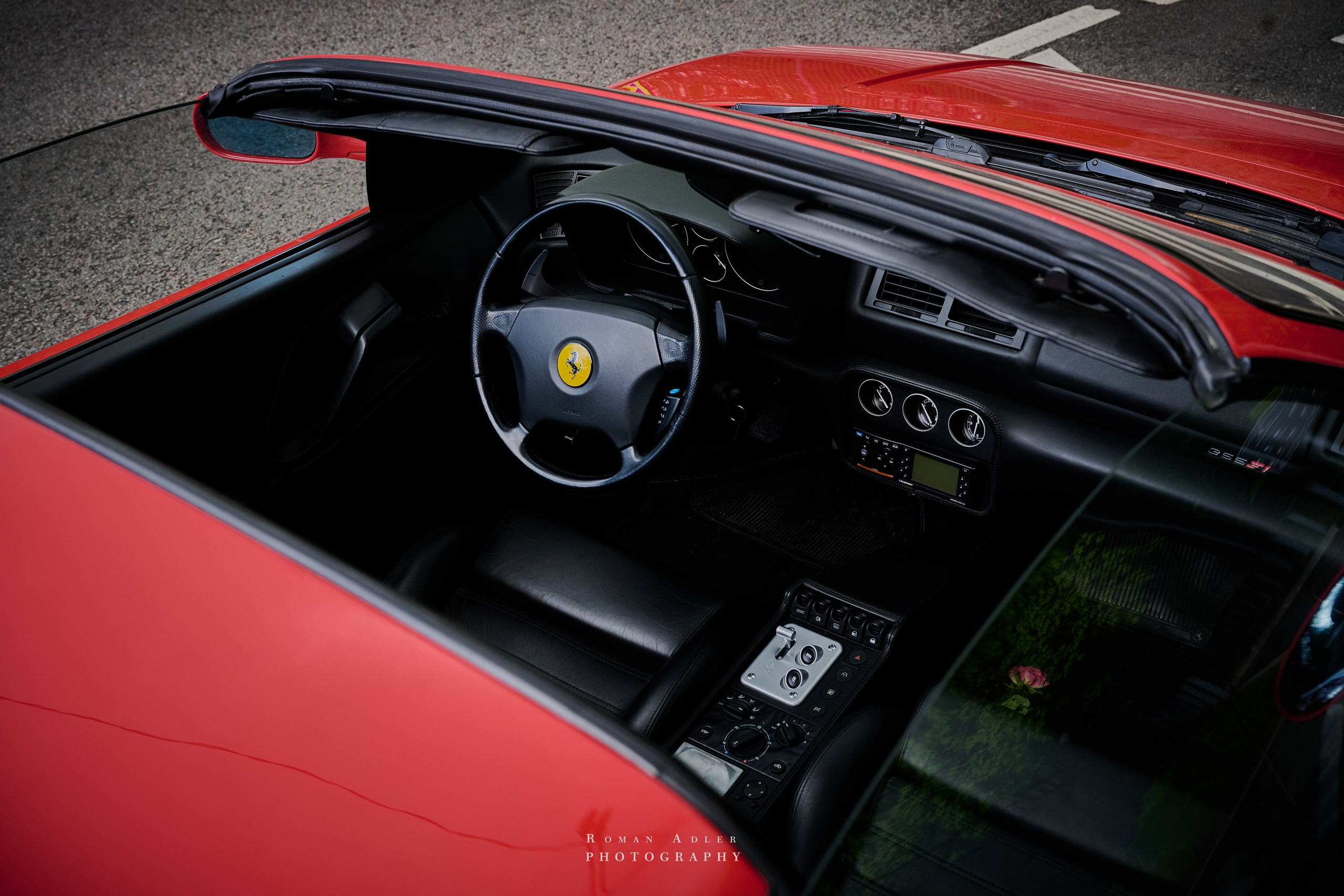 Ferrari 355 GTS. Фотограф Роман Адлер