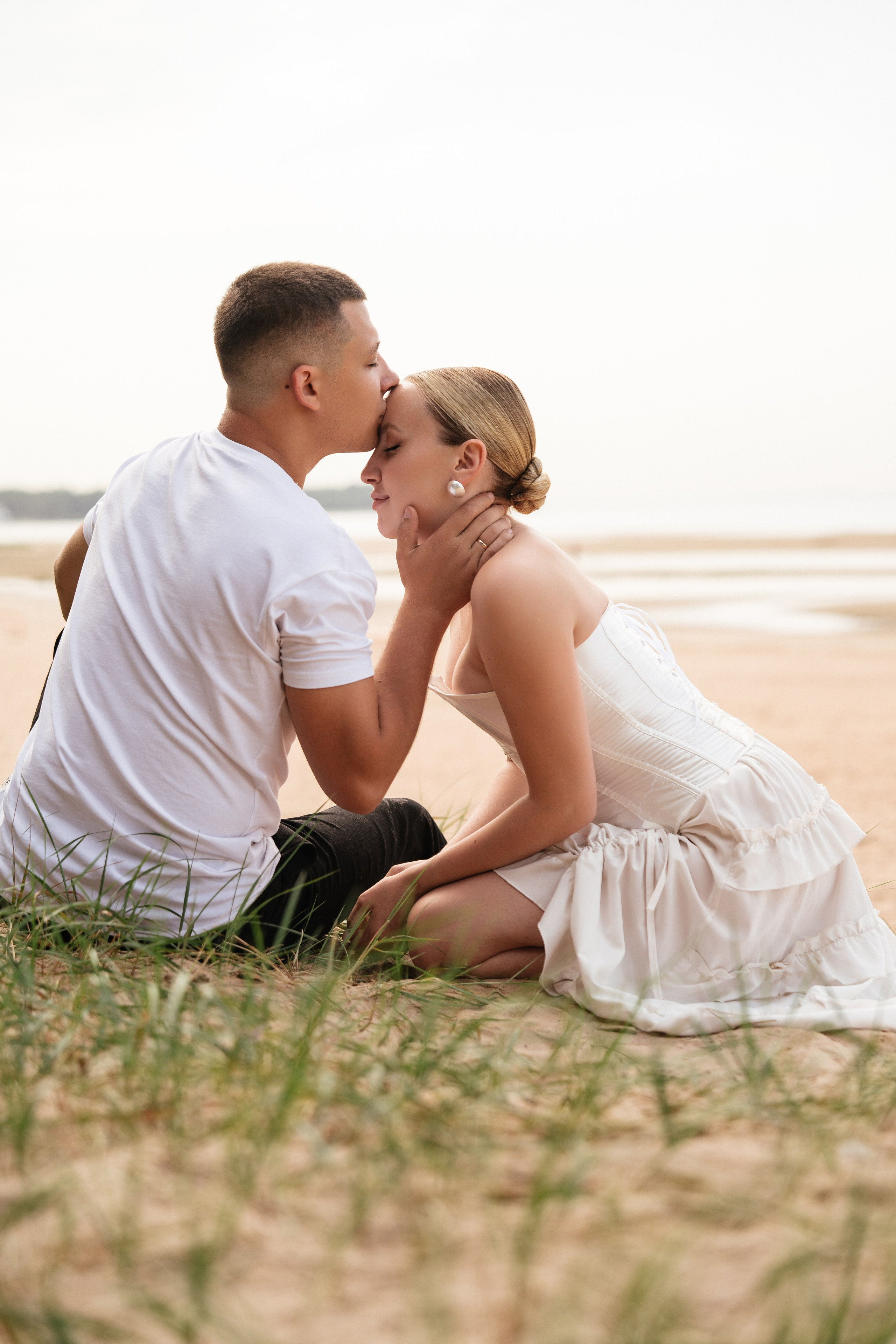 Юлия & Максим. Уютная свадьба в стиле современная классика на заливе. Свадебный фотограф организатор в Санкт-Петербурге Ассоль Опарина