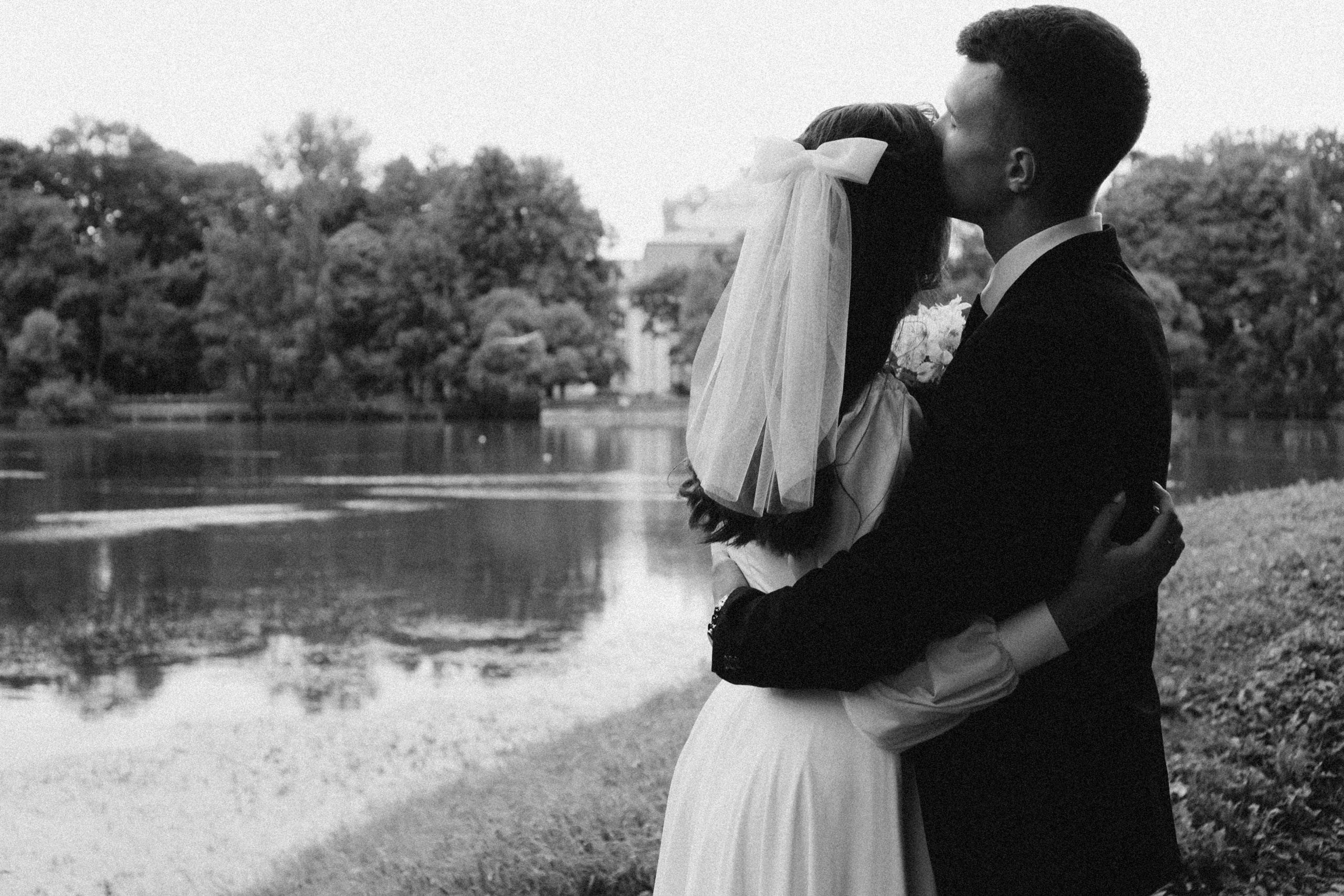 СВАДЕБНАЯ СЬЕМКА В ТАВРИЧЕСКОМ САДУ И ПРОГУЛКА ПО ЧЕРНЫШЕВСКОЙ. Профессиональный фотограф, Санкт-Петербург — Виктория Богомолова