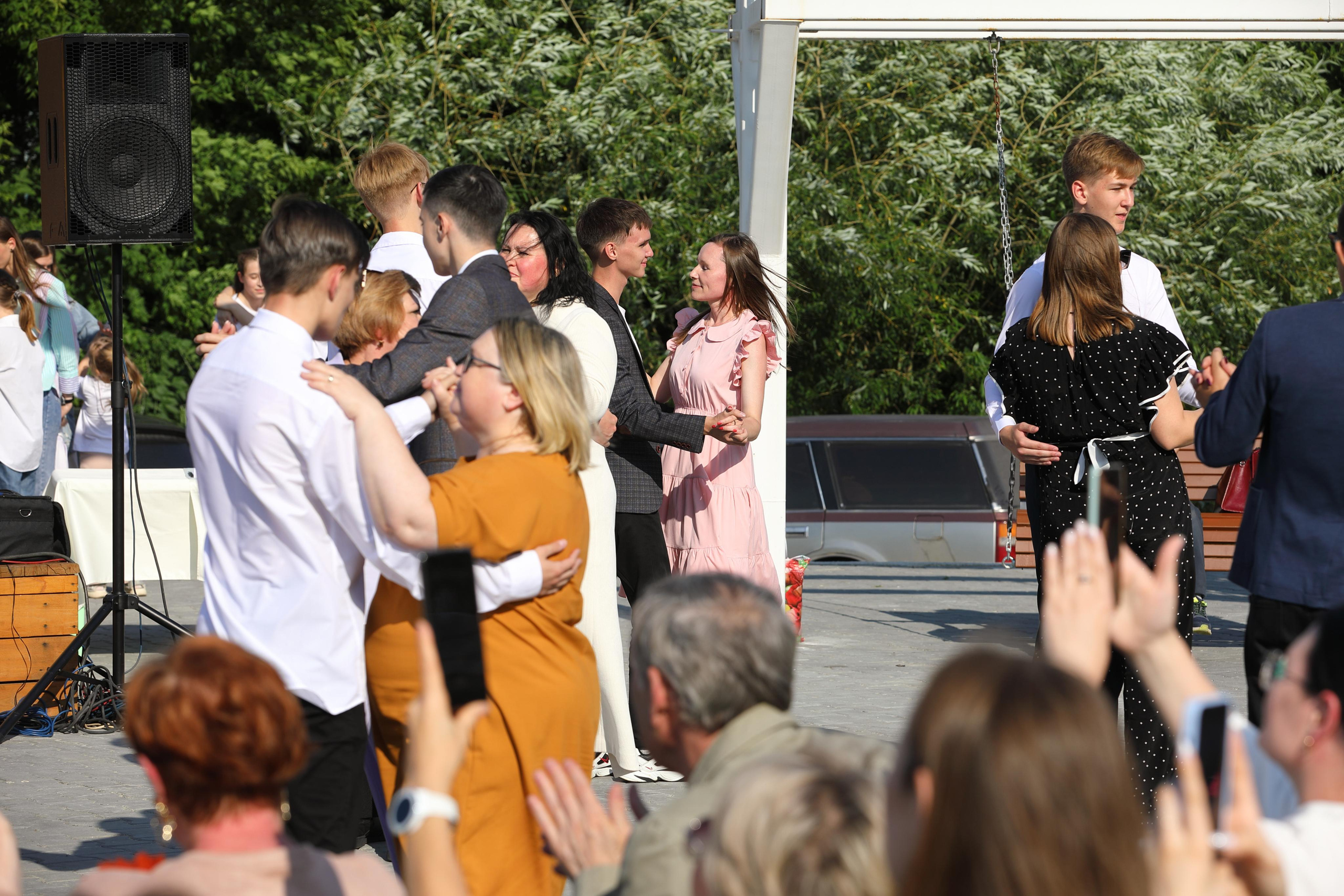 Выпускной в Шадринске. Фотограф Андрей Гузеев